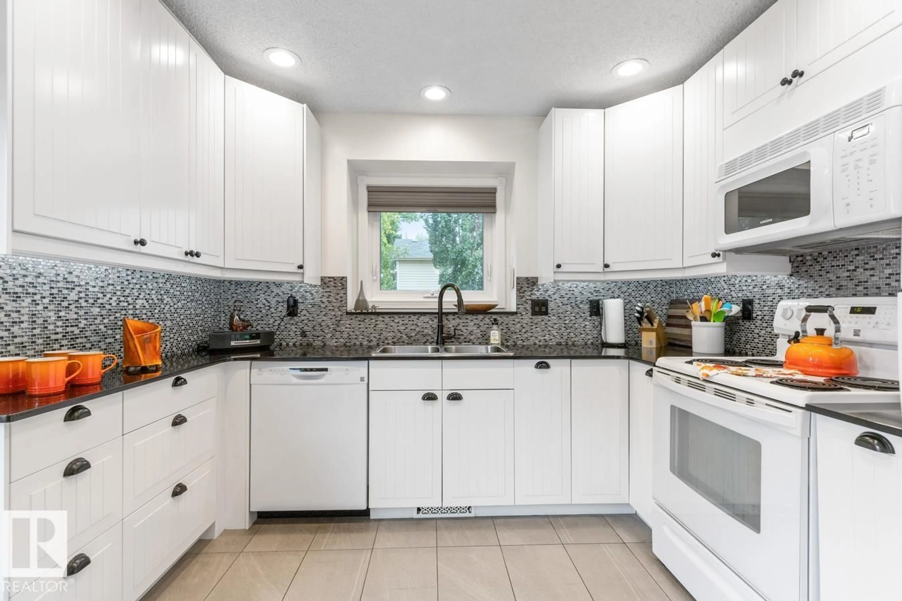 Contemporary kitchen, ceramic/tile floor for 4631 10 AV NW, Edmonton Alberta T6L4S2