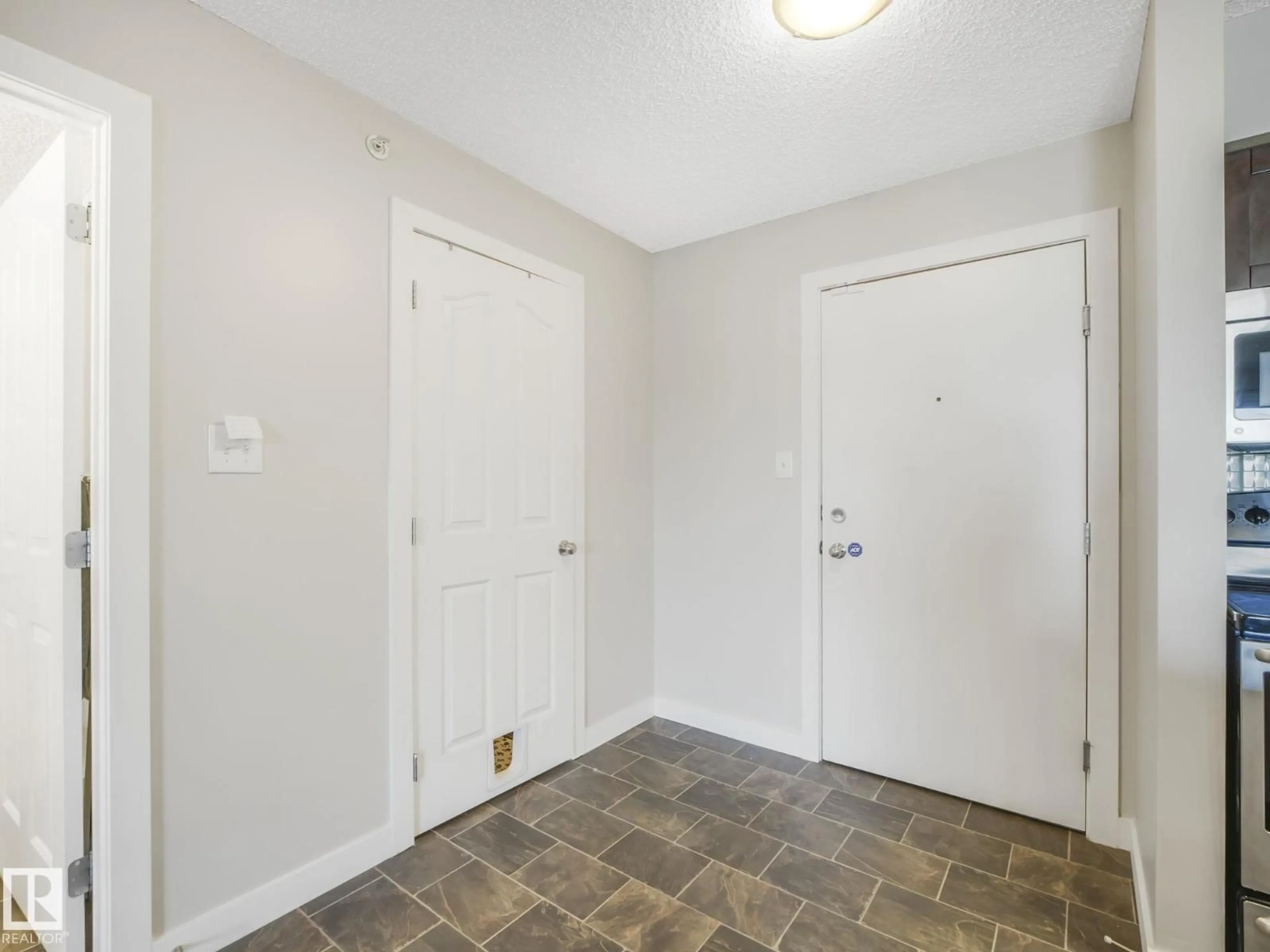 Indoor entryway for #404 - 270 MCCONACHIE DR, Edmonton Alberta T5Y3N4