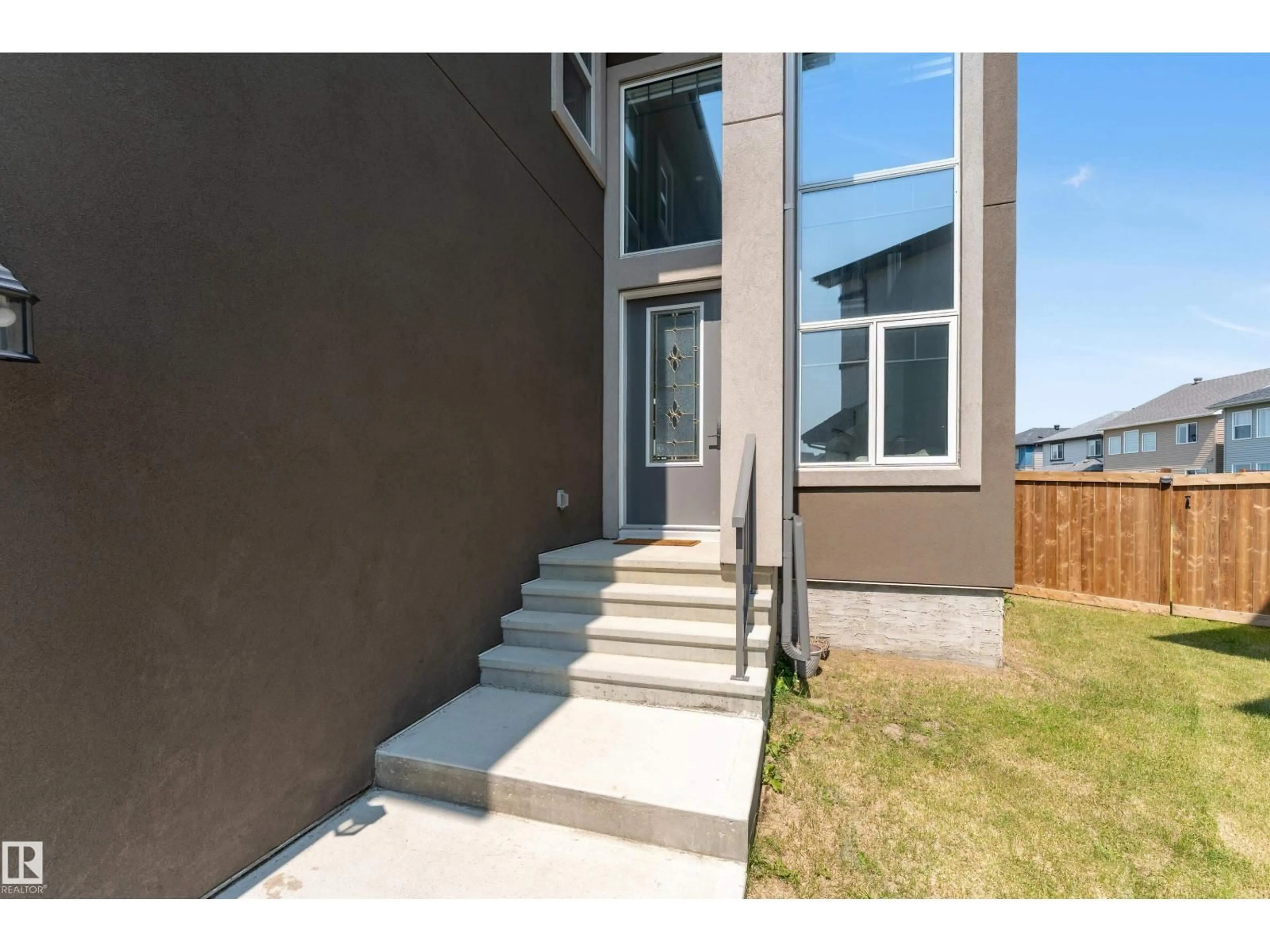 Unknown for NW - 1629 16A ST, Edmonton Alberta T6T2S1