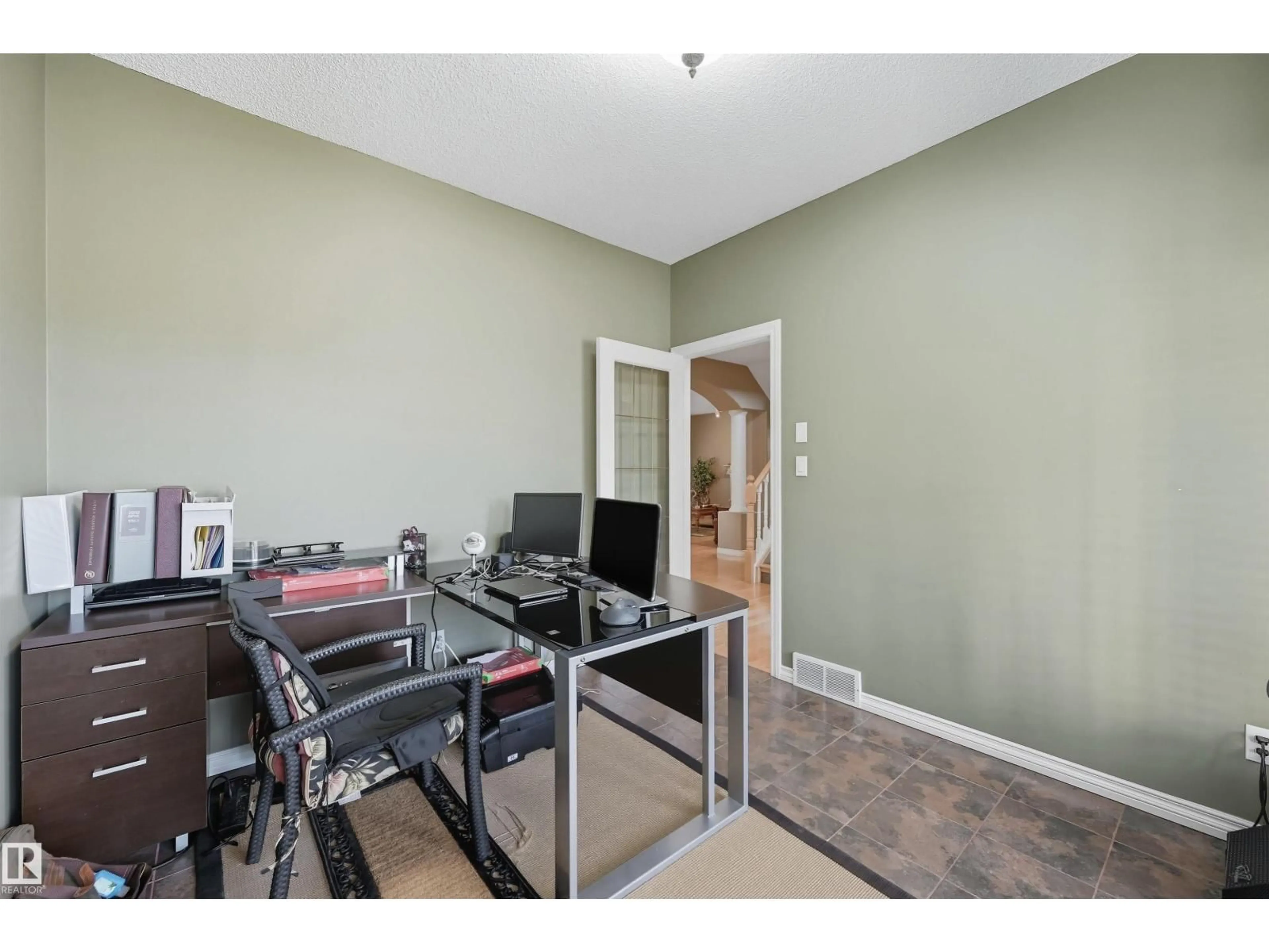 A pic of a room for 2007 HADDOW DR, Edmonton Alberta T6R2P2