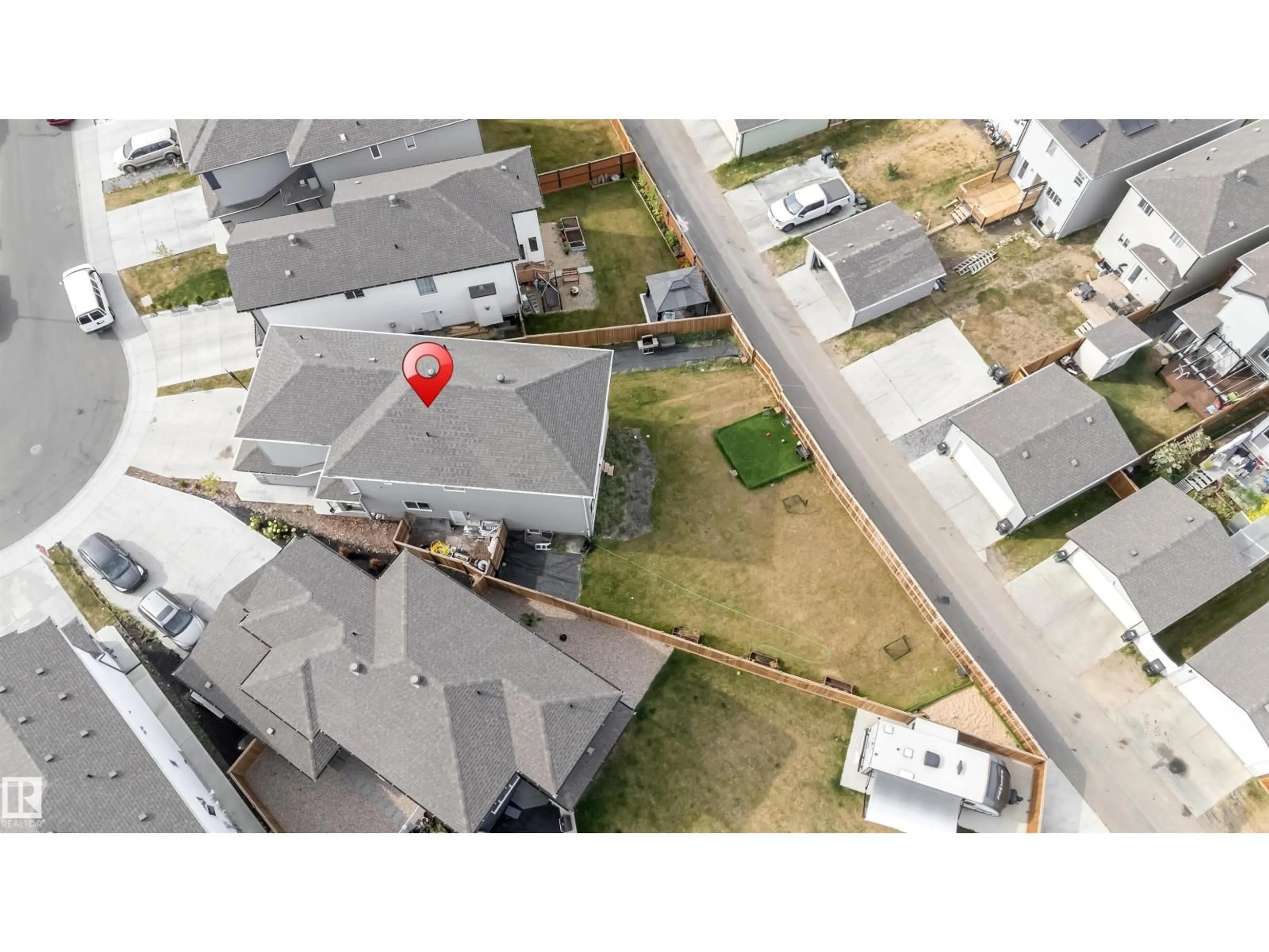 A pic from outside/outdoor area/front of a property/back of a property/a pic from drone, street for 2404 13 AV, Edmonton Alberta T6T0V1