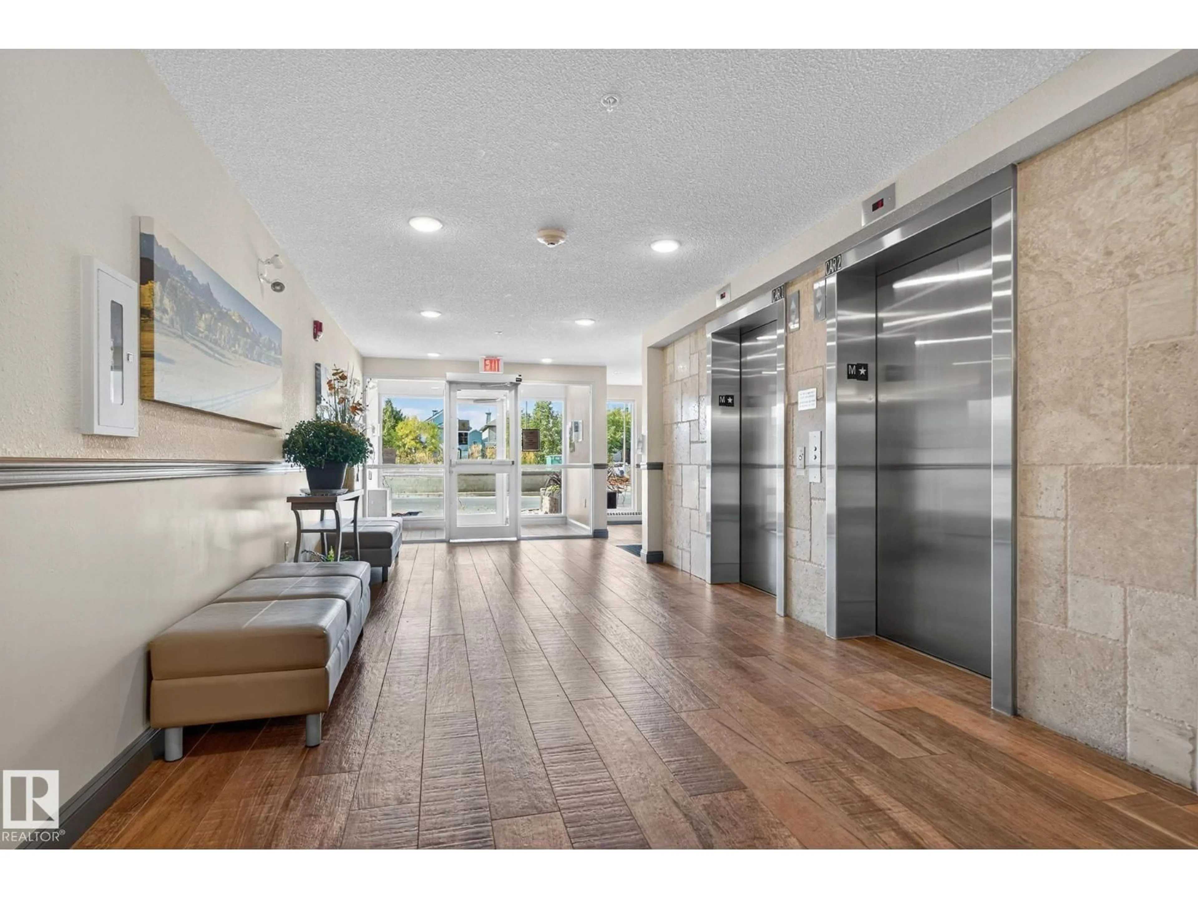 Indoor foyer for 417 - 7021 SOUTH TERWILLEGAR DR, Edmonton Alberta T6R0W5