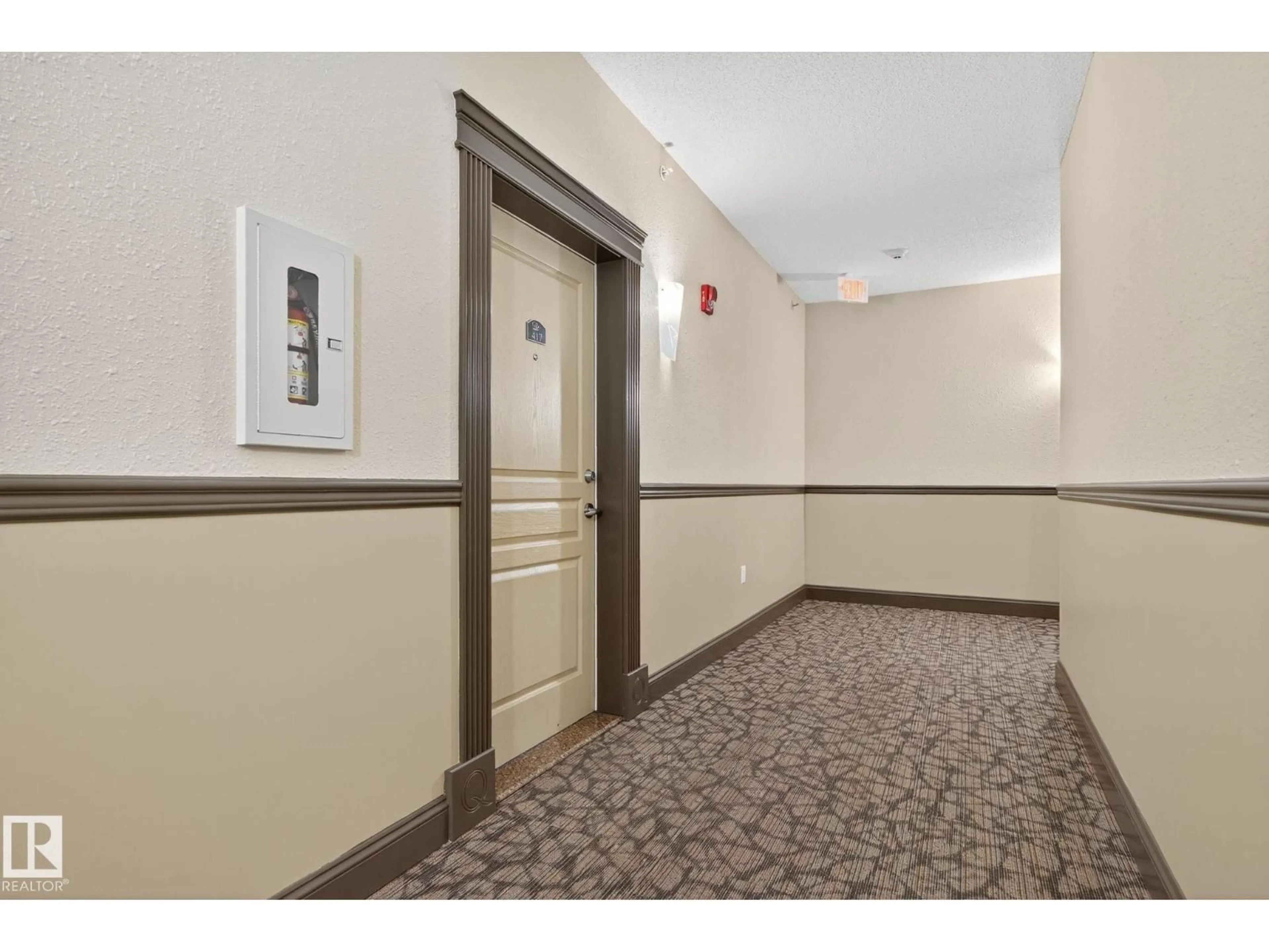 Indoor foyer for 417 - 7021 SOUTH TERWILLEGAR DR, Edmonton Alberta T6R0W5