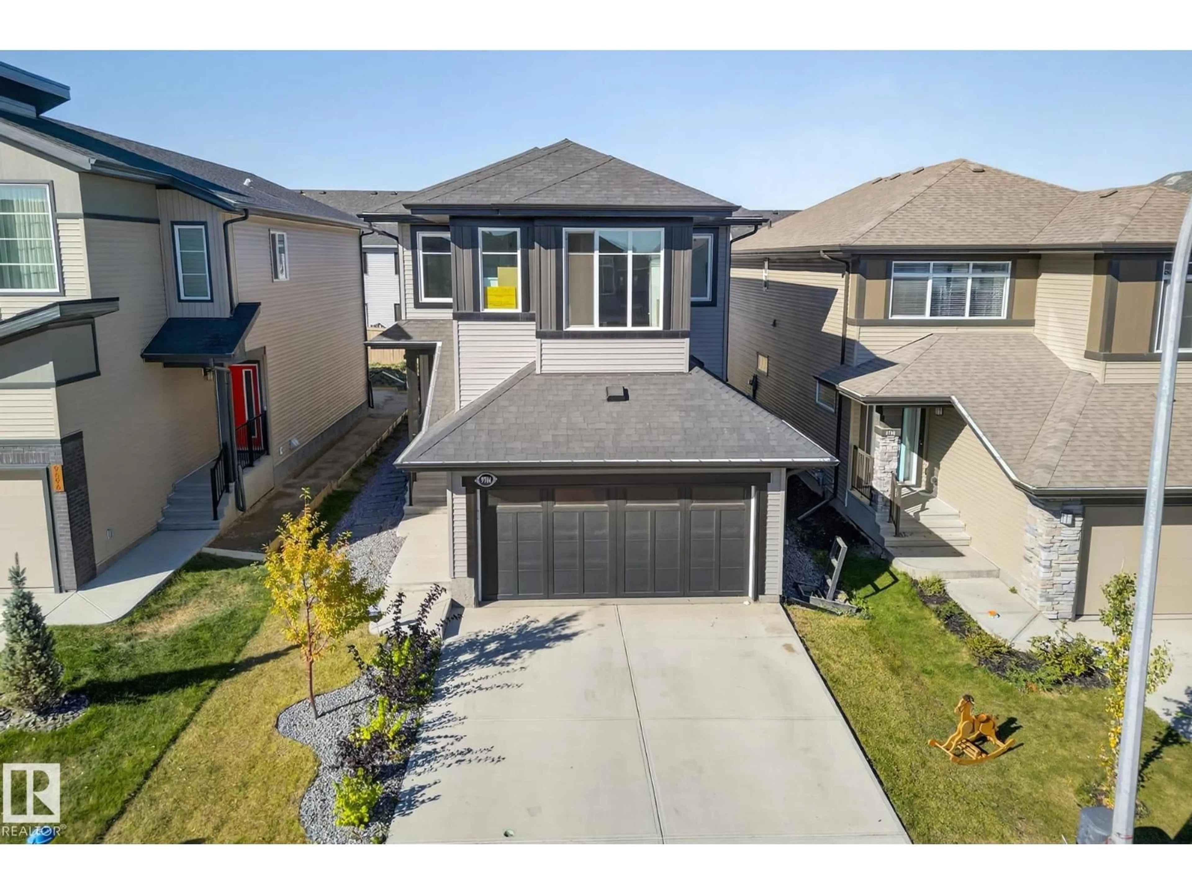 A pic from outside/outdoor area/front of a property/back of a property/a pic from drone, street for 9704 224 ST, Edmonton Alberta T5T7P4