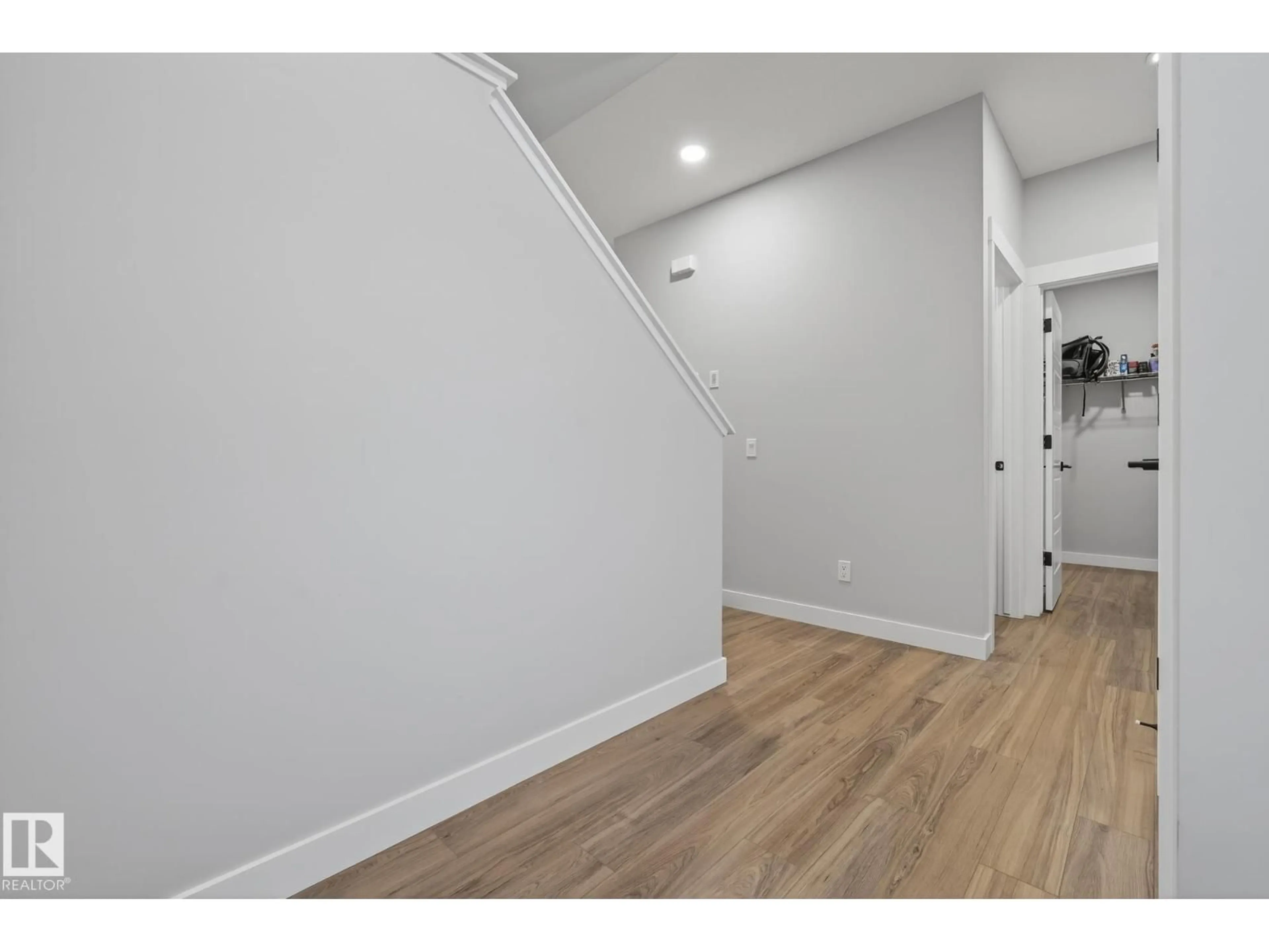 Unknown for 9704 224 ST, Edmonton Alberta T5T7P4