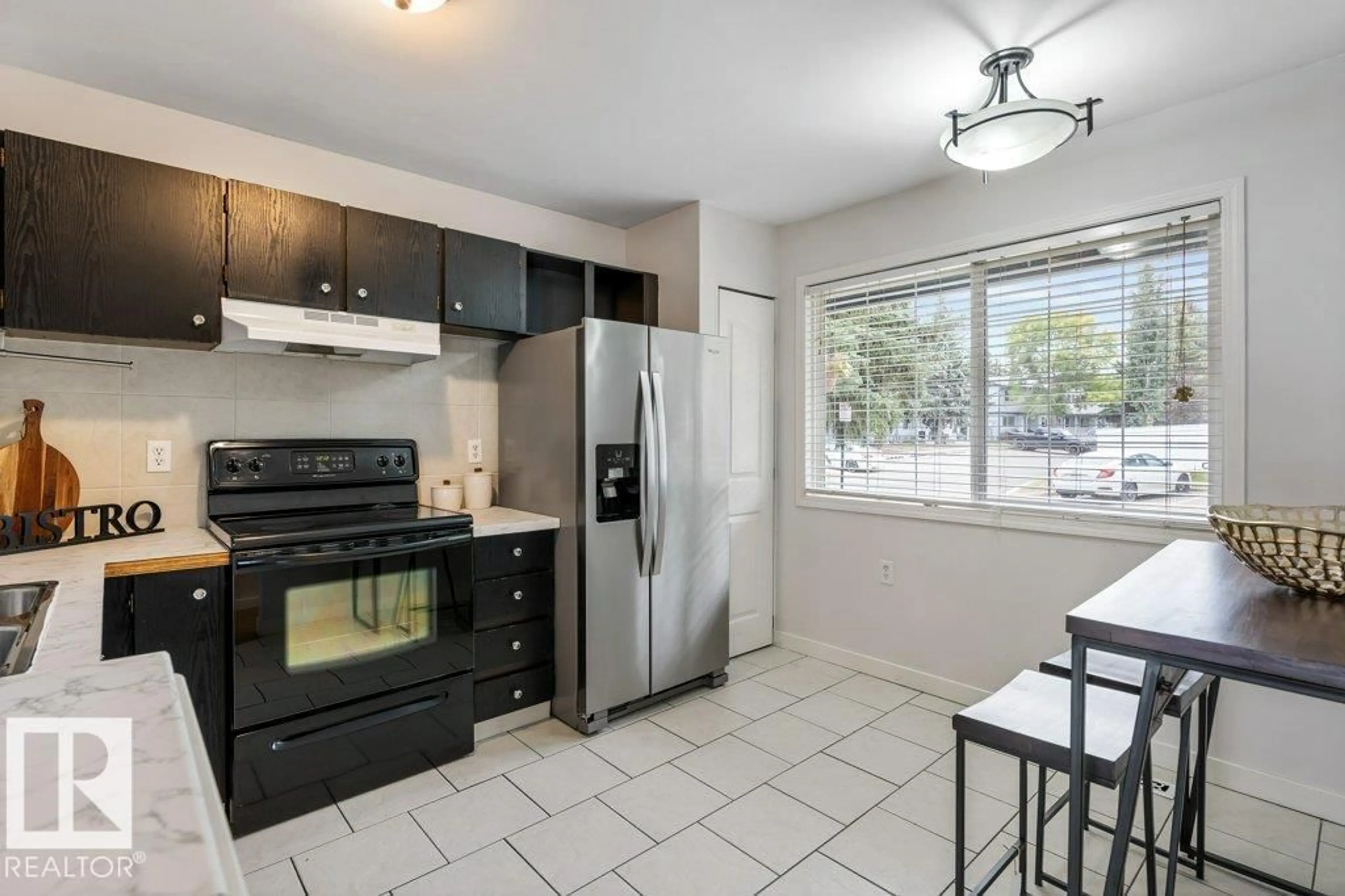 Standard kitchen, ceramic/tile floor for #23 - 100 WESTRIDGE CR, Spruce Grove Alberta T7X1R7