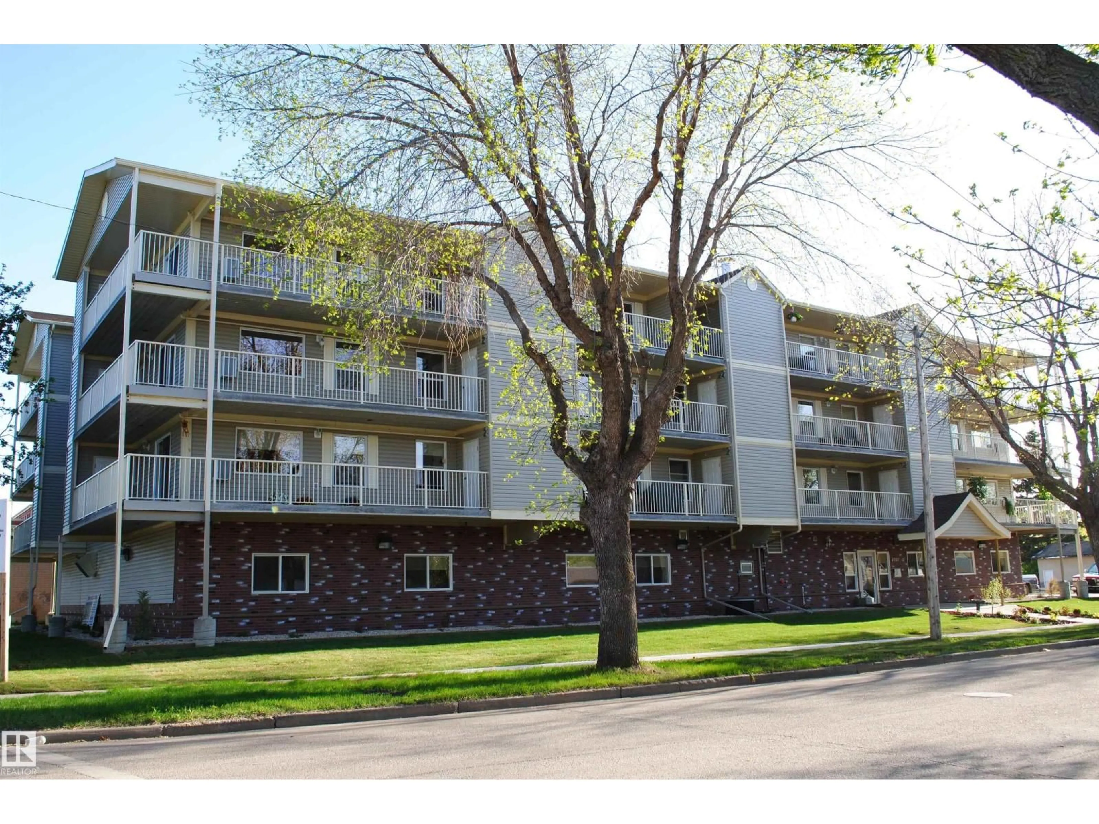 Unknown for 304 - 4707 51 AVENUE, Wetaskiwin Alberta T9A0T6