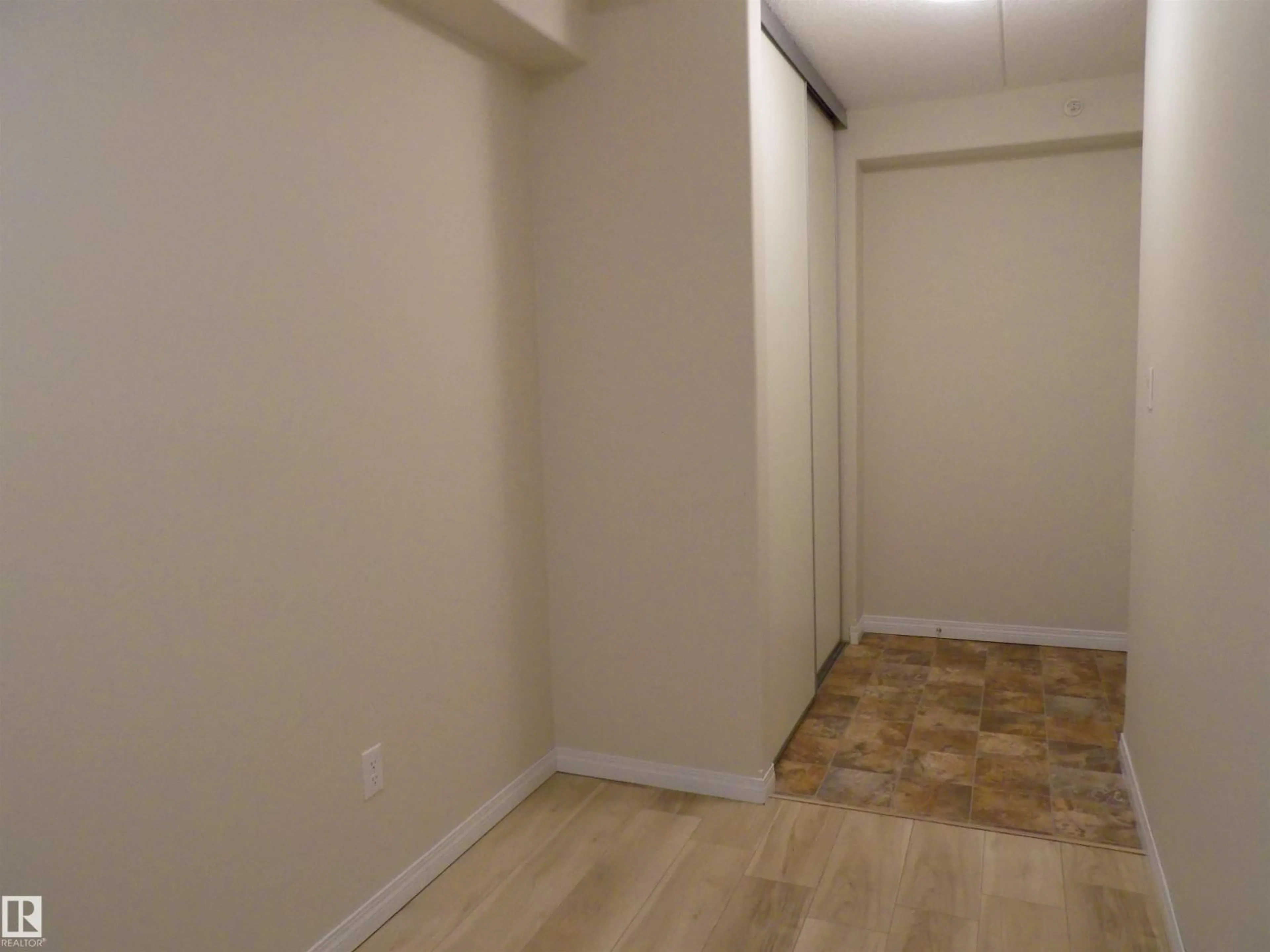 A pic of a room for 304 - 4707 51 AVENUE, Wetaskiwin Alberta T9A0T6