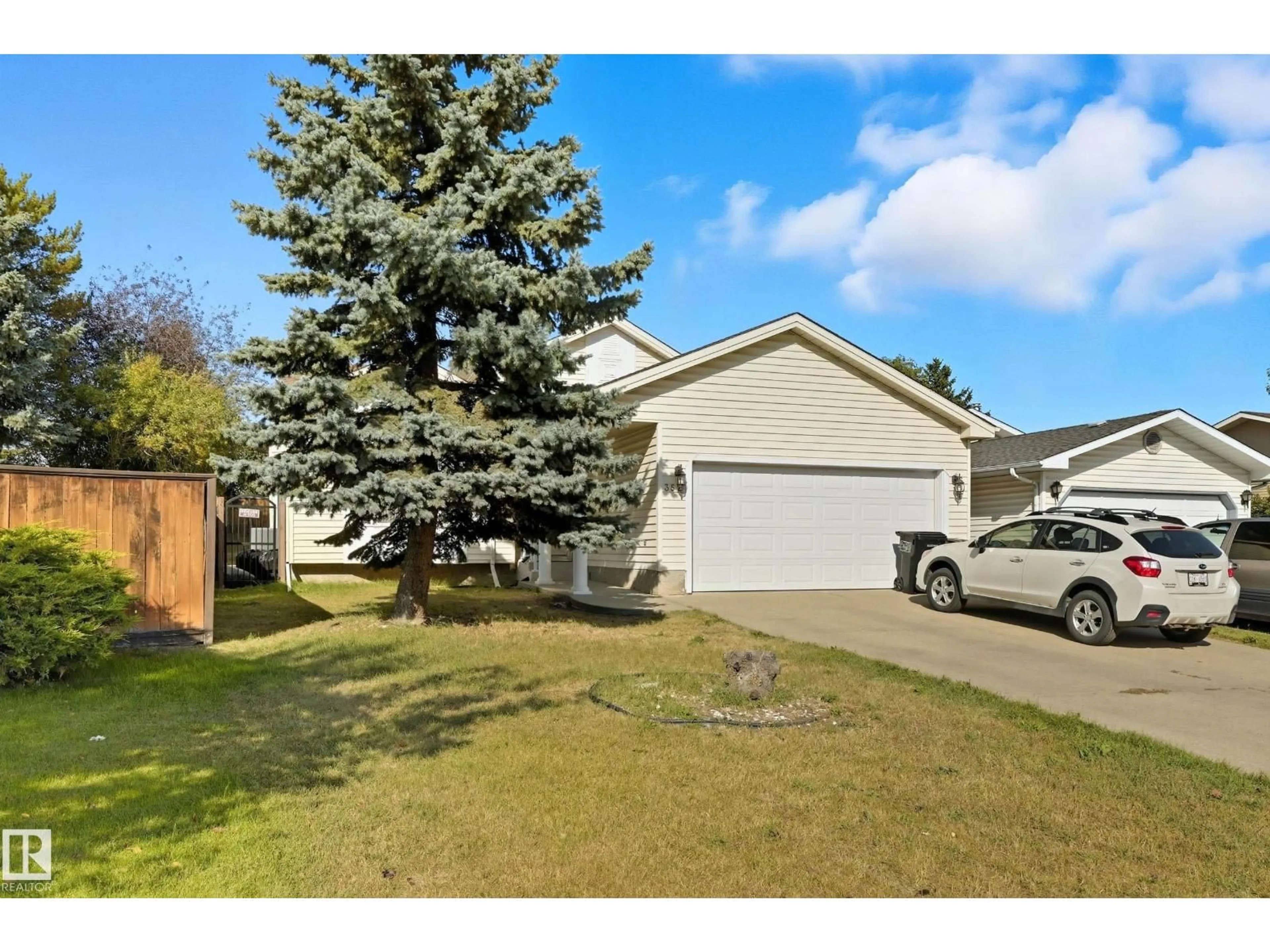 Unknown for 352 WARWICK RD, Edmonton Alberta T5X5N4