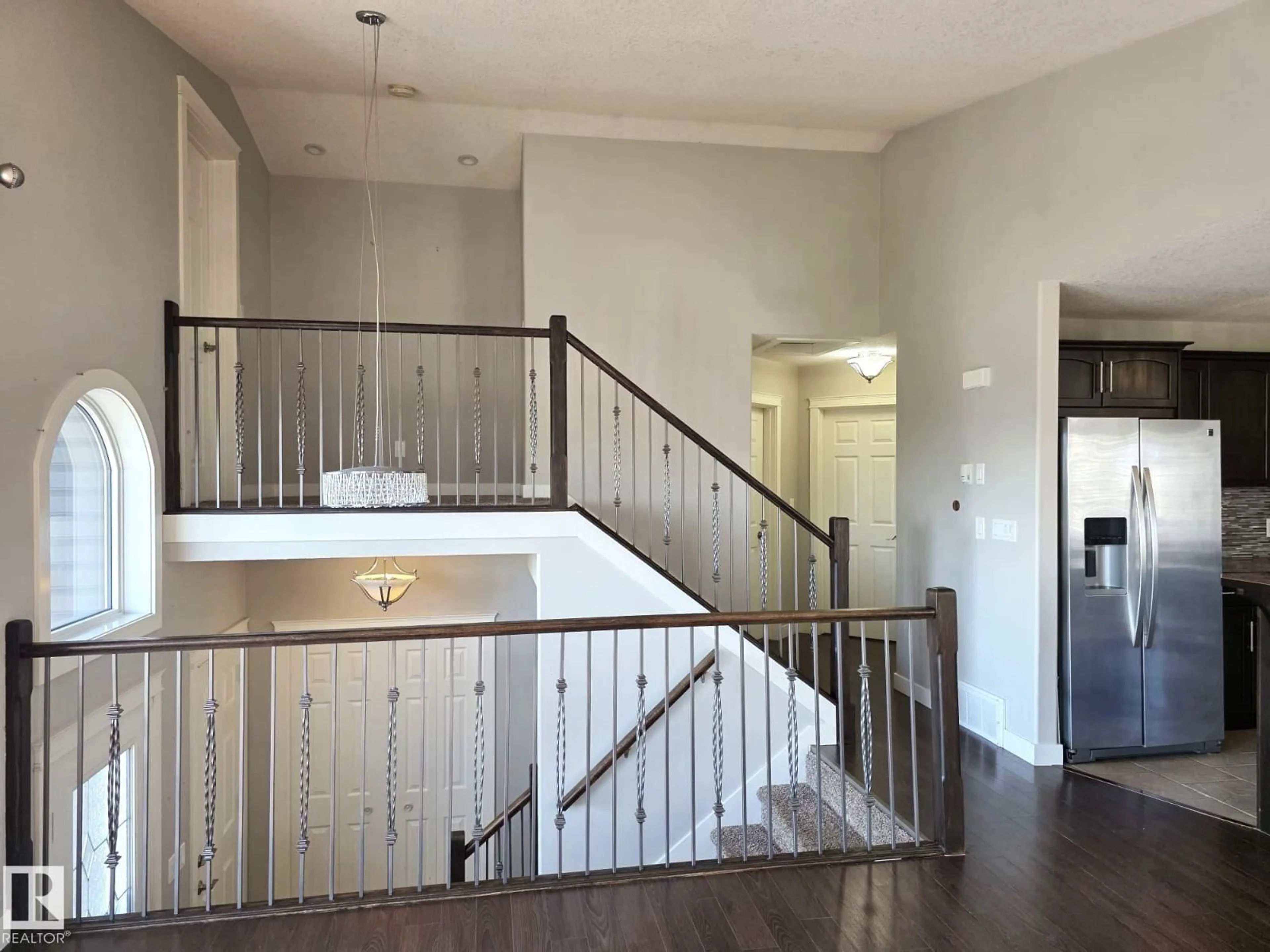 Indoor foyer for 4116 41 ST, Drayton Valley Alberta T7A1S2