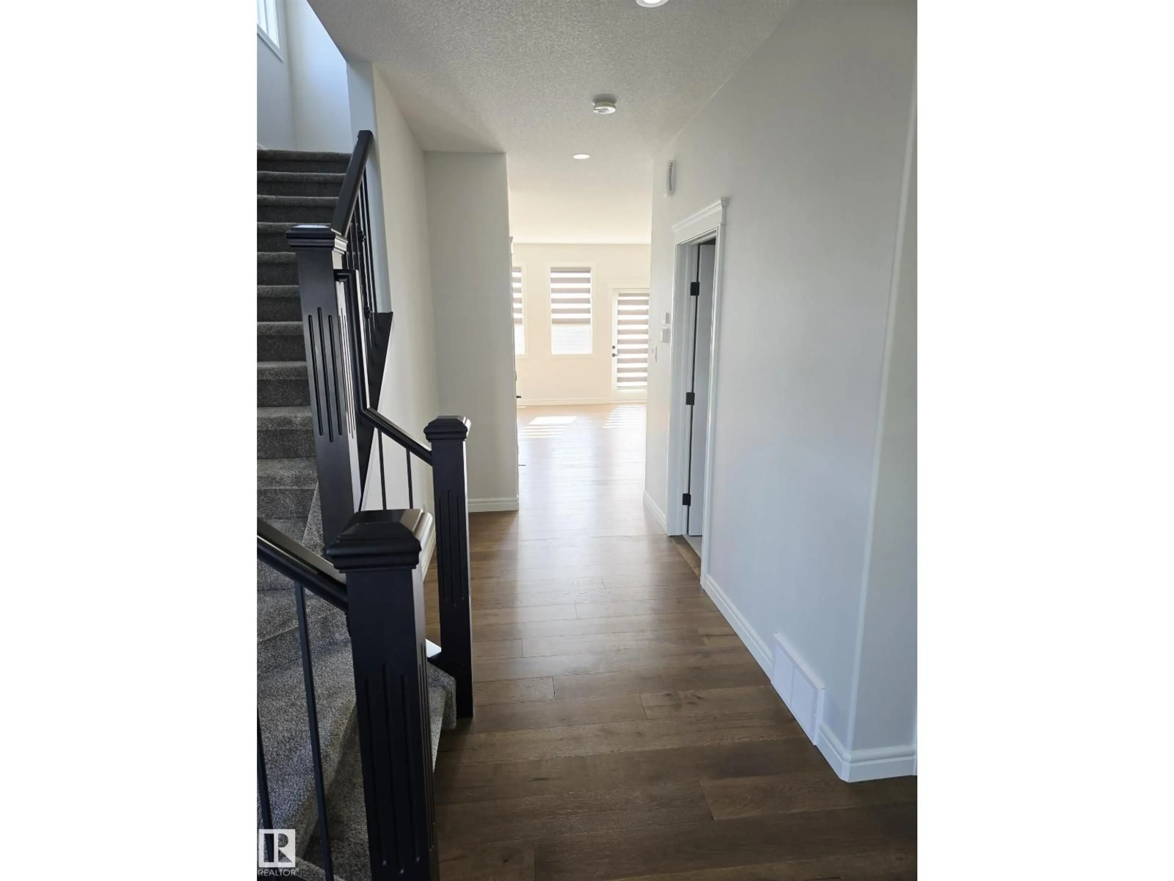 Indoor entryway for N SW - 449 CONROY CR, Edmonton Alberta T6W5A9