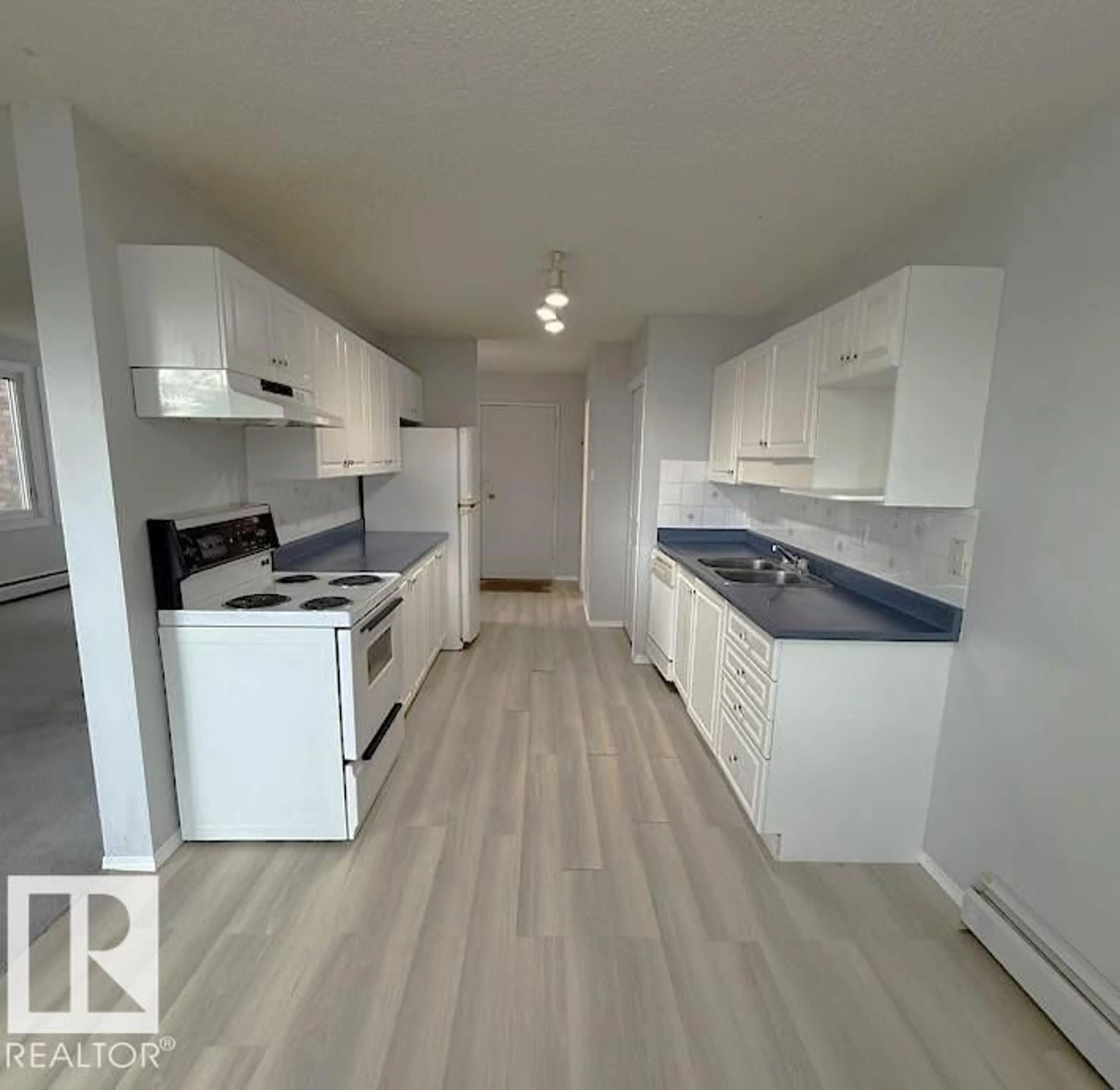 Unknown for 216 - 7835 159 ST, Edmonton Alberta T5R2E1