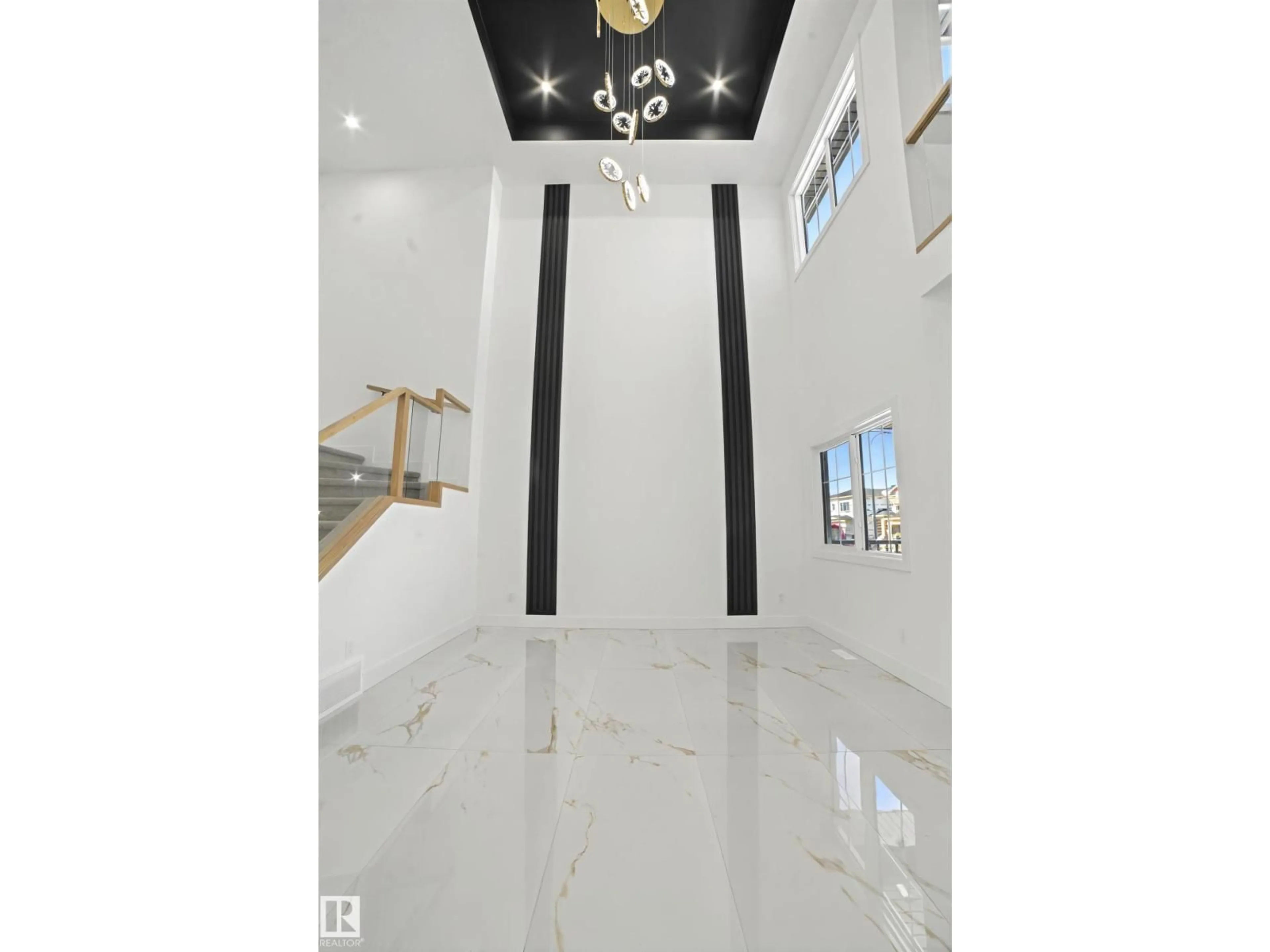 Indoor foyer for NE - 2729 64 AV, Rural Leduc County Alberta T4X3A6