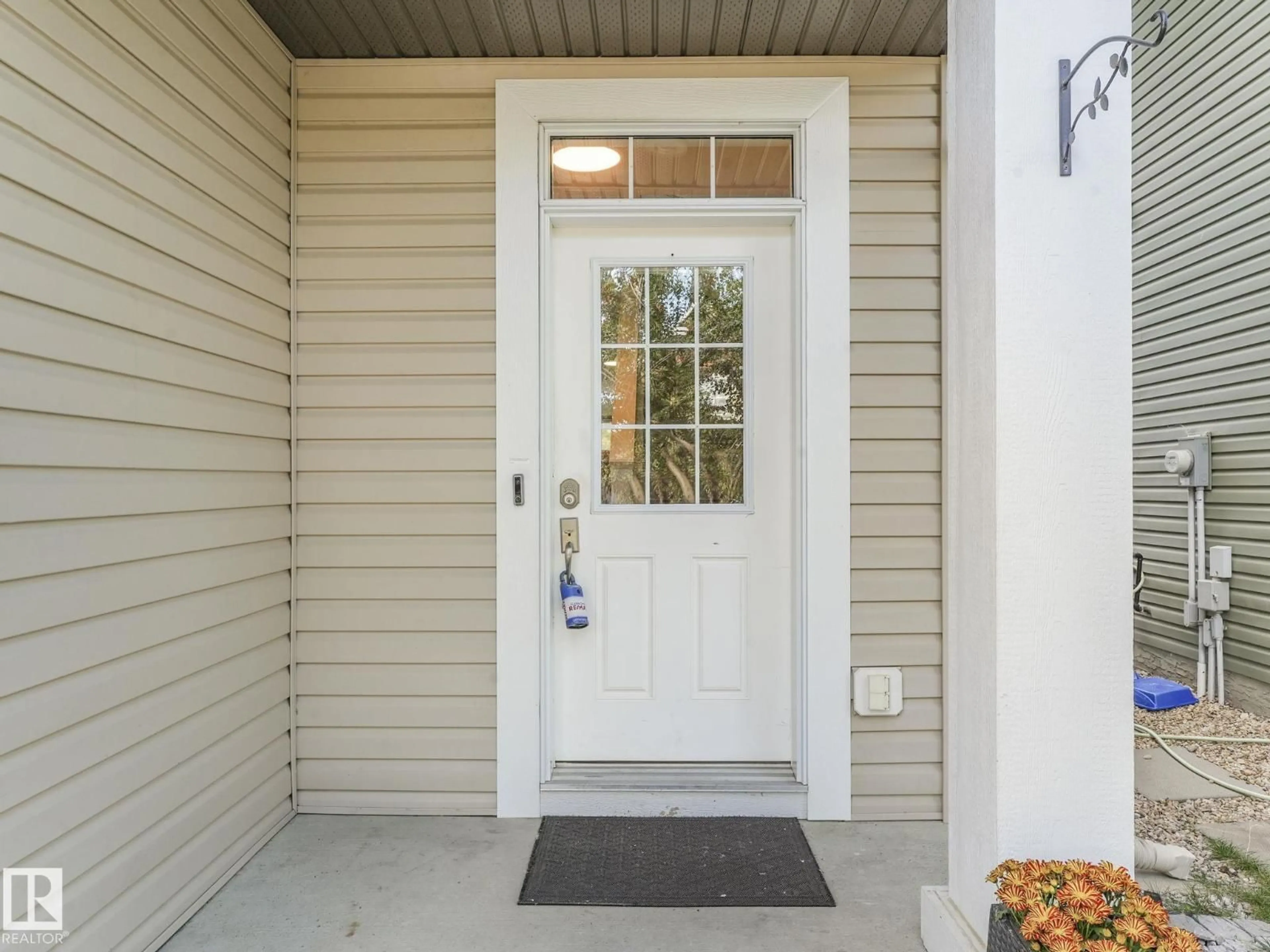 Indoor entryway for NW - 6030 214 ST, Edmonton Alberta T6M0H8