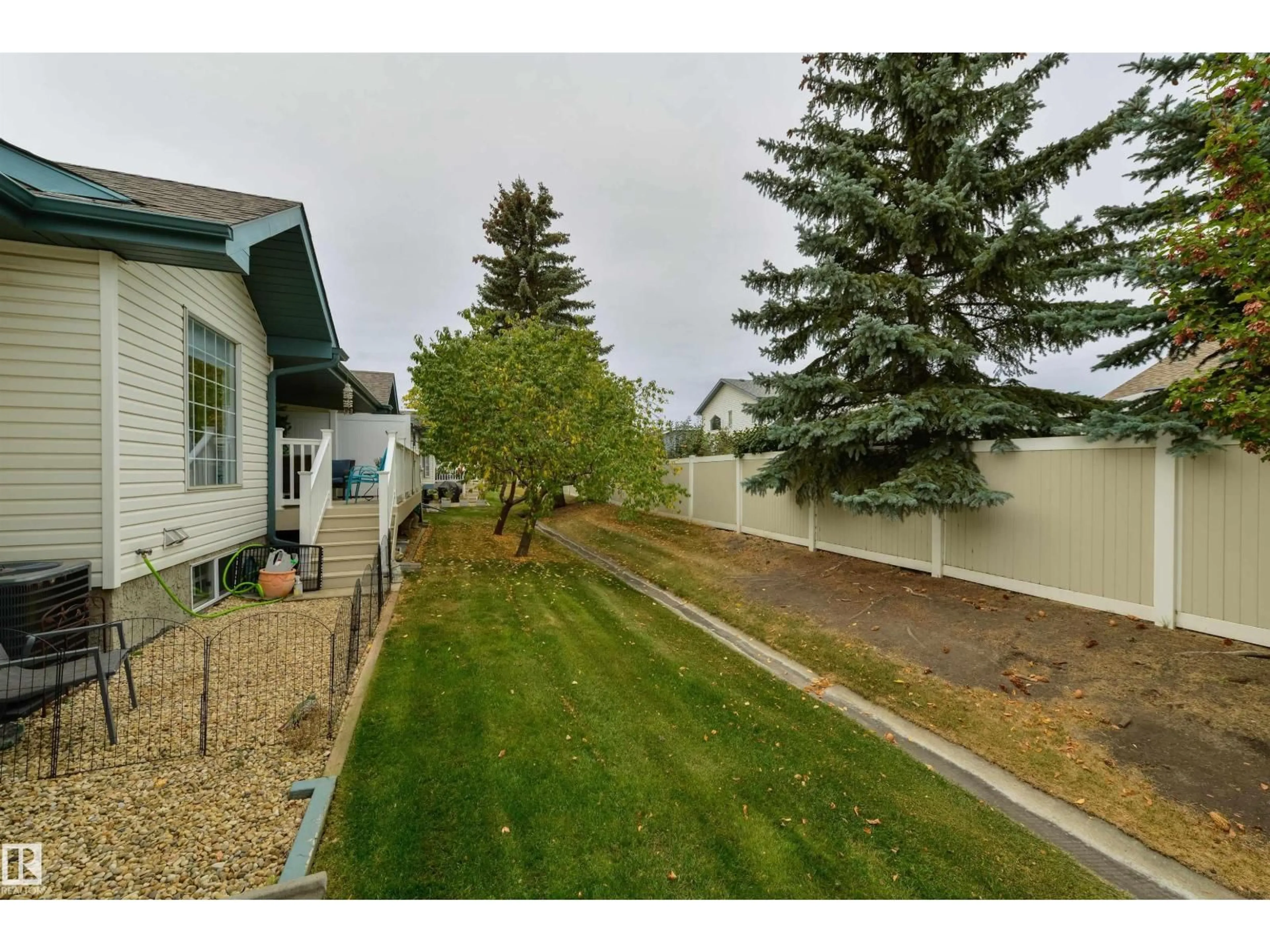 A pic from outside/outdoor area/front of a property/back of a property/a pic from drone, street for #17 - 308 JACKSON RD, Edmonton Alberta T6L6W1