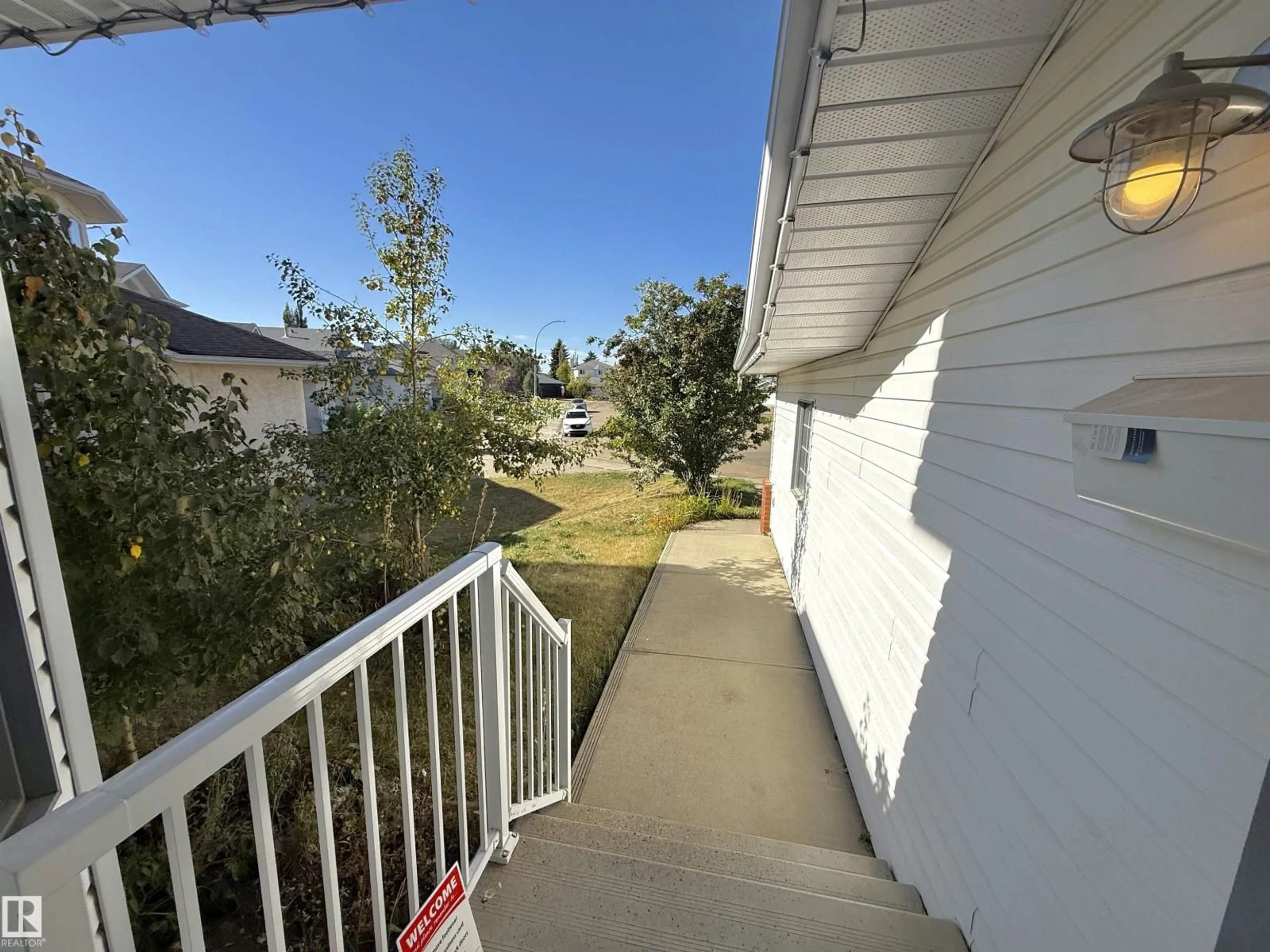 A pic from outside/outdoor area/front of a property/back of a property/a pic from drone, street for NW - 15419 132 ST, Edmonton Alberta T6V1B9