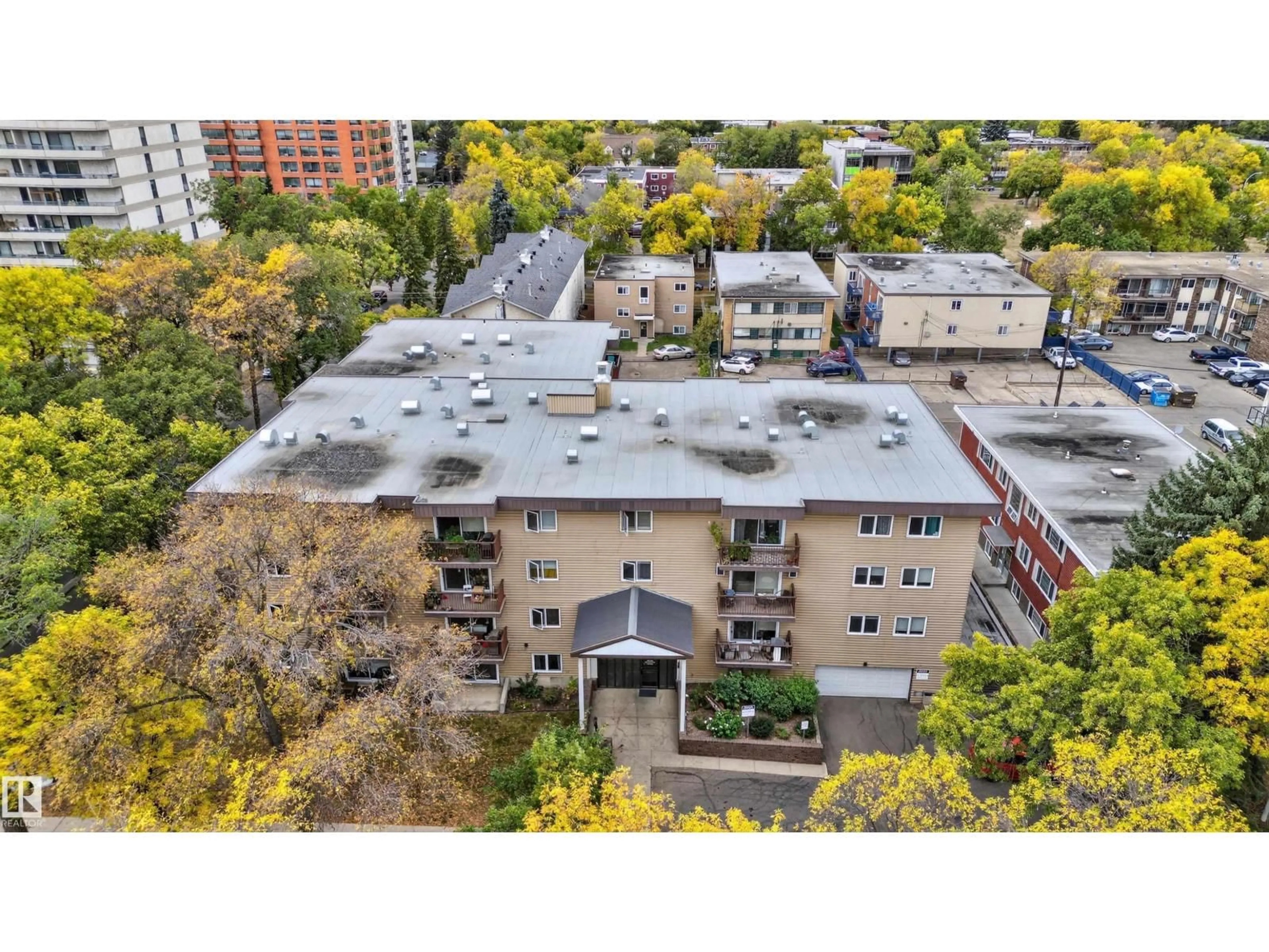 A pic from outside/outdoor area/front of a property/back of a property/a pic from drone, city buildings view from balcony for #23 - 10208 113 ST, Edmonton Alberta T5K1P4