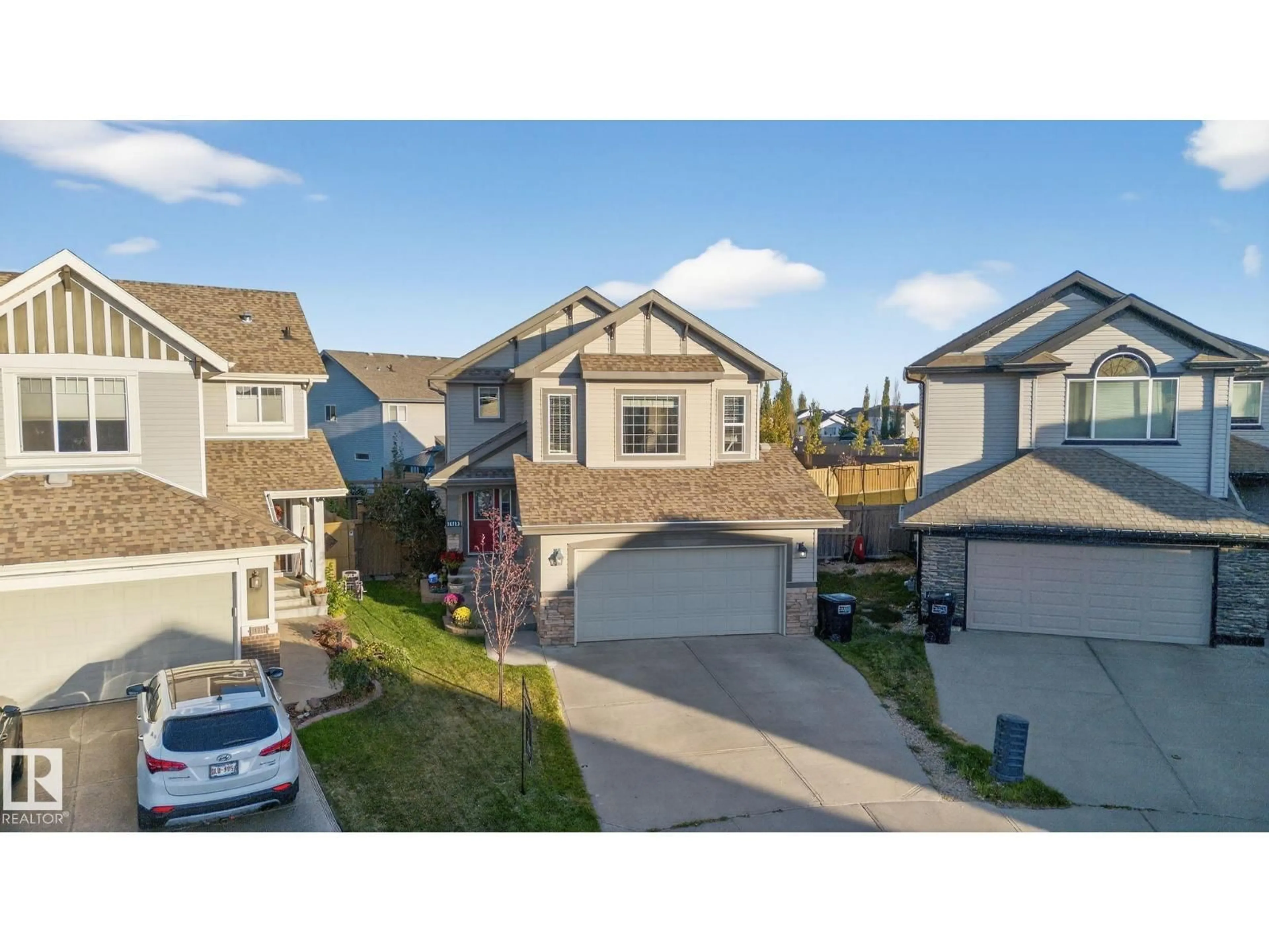 A pic from outside/outdoor area/front of a property/back of a property/a pic from drone, street for NW - 16713 58A ST, Edmonton Alberta T5Y0K7