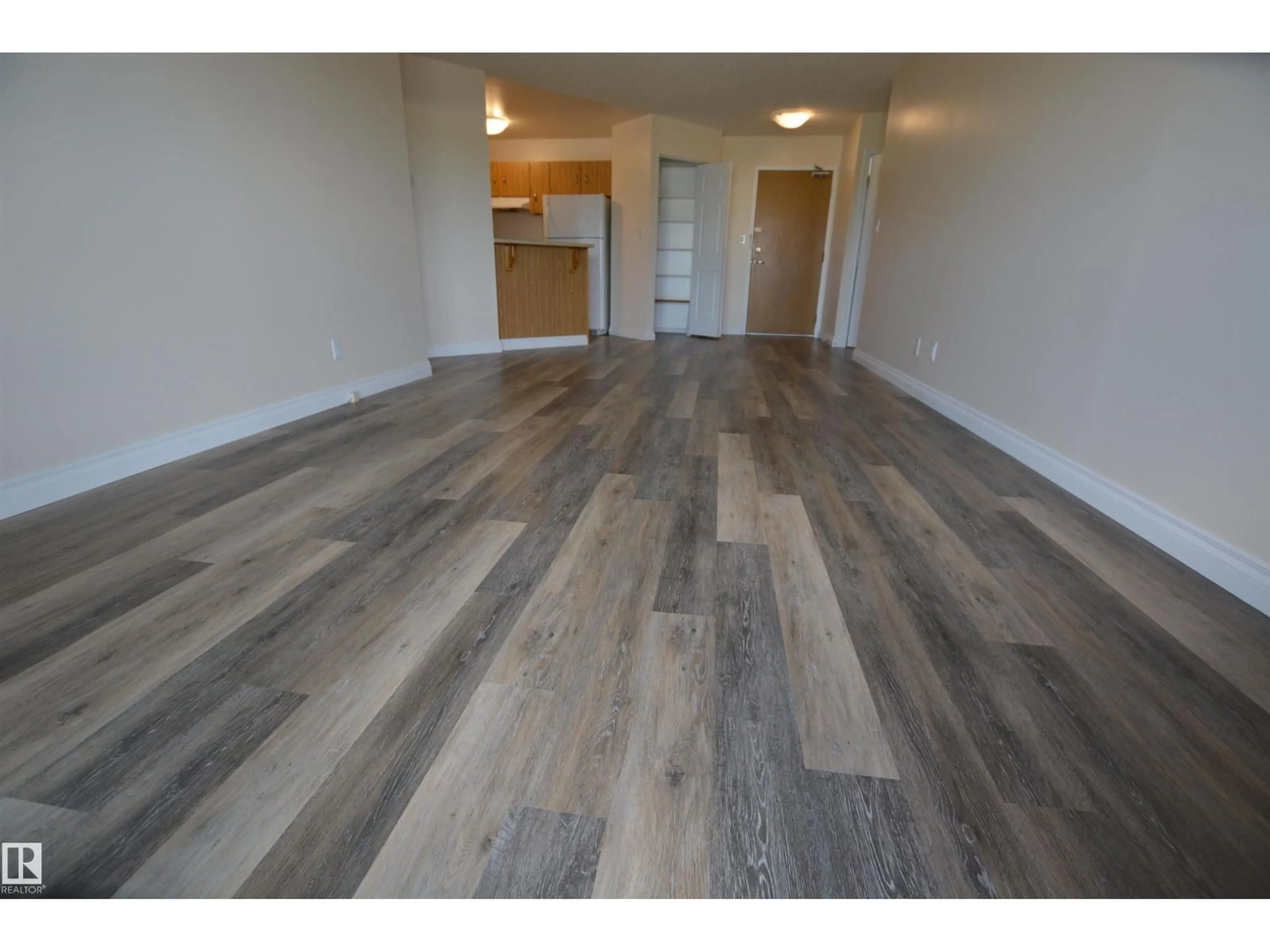A pic of a room for #304 - 10511 19 AV, Edmonton Alberta T6J5S8