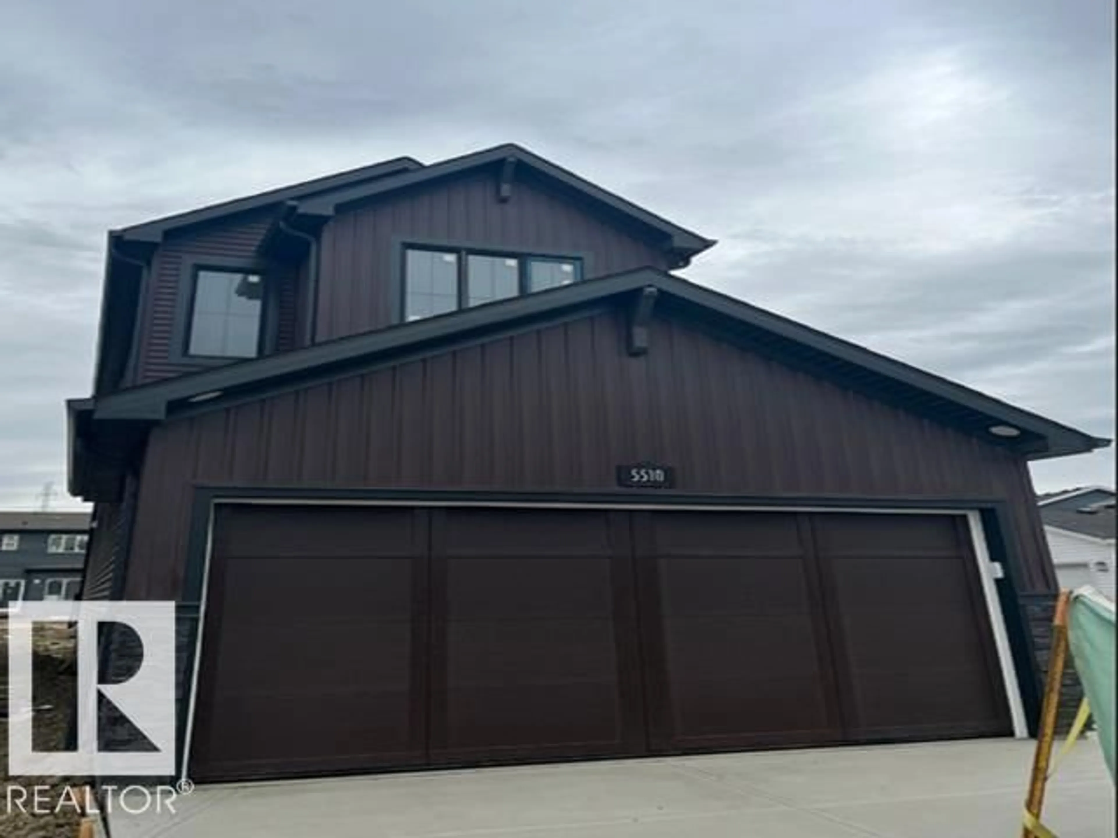 Indoor garage for 5510 HAWTHORN PASSAGE PS, Edmonton Alberta T6X3K6