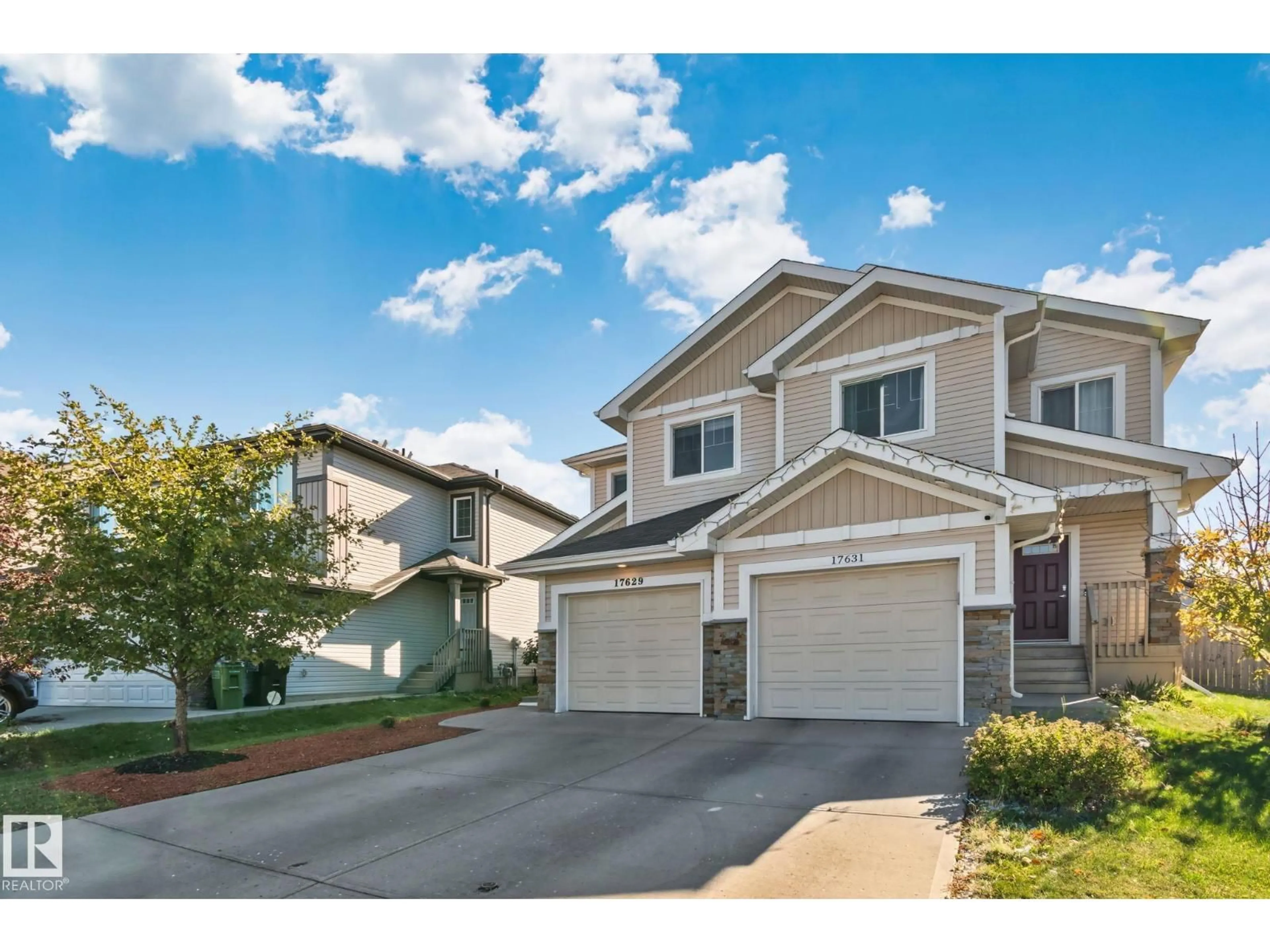 Unknown for 17629 7A AV SW, Edmonton Alberta T6W2W1