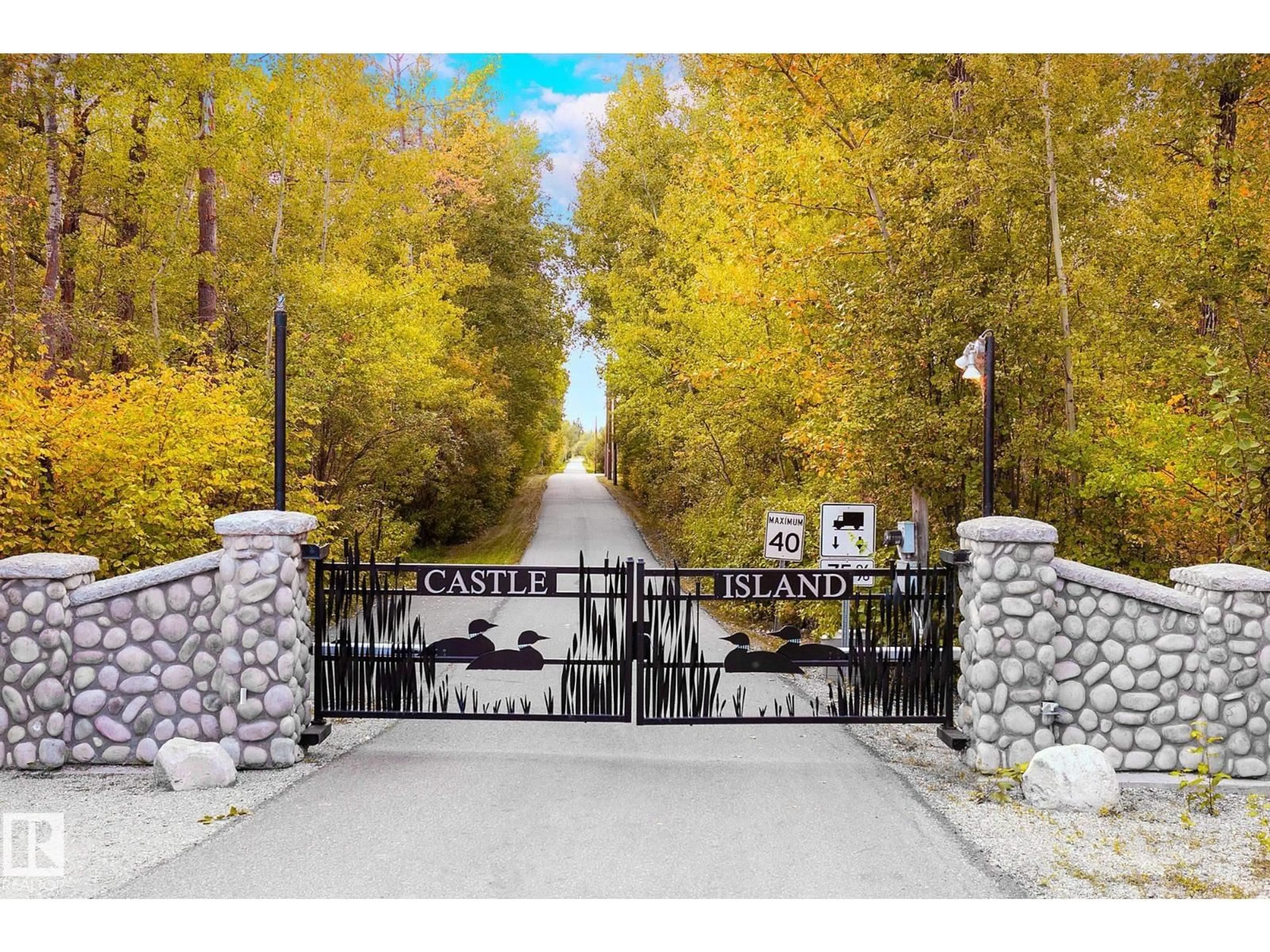 Unknown for 1 MARTIN RD, Rural Lac Ste. Anne County Alberta T0E1A0