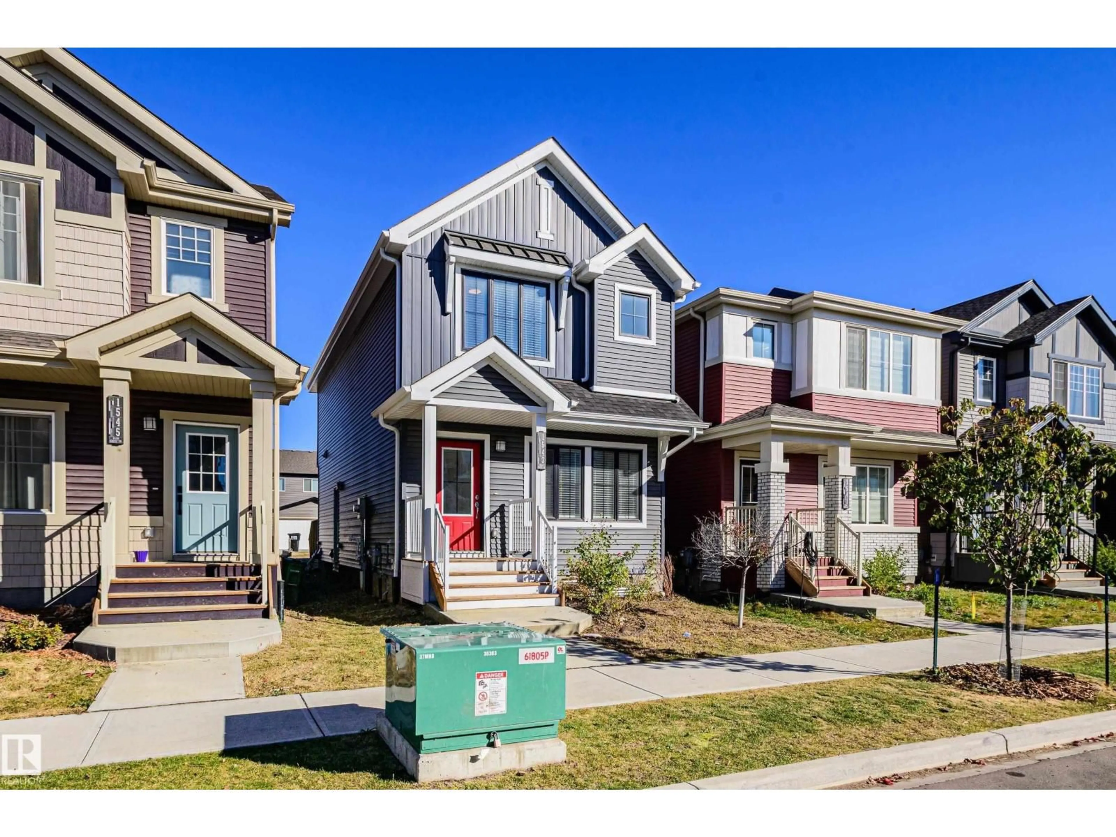 Home with vinyl exterior material, street for SW - 1543 PLUM CI, Edmonton Alberta T6X2Z7