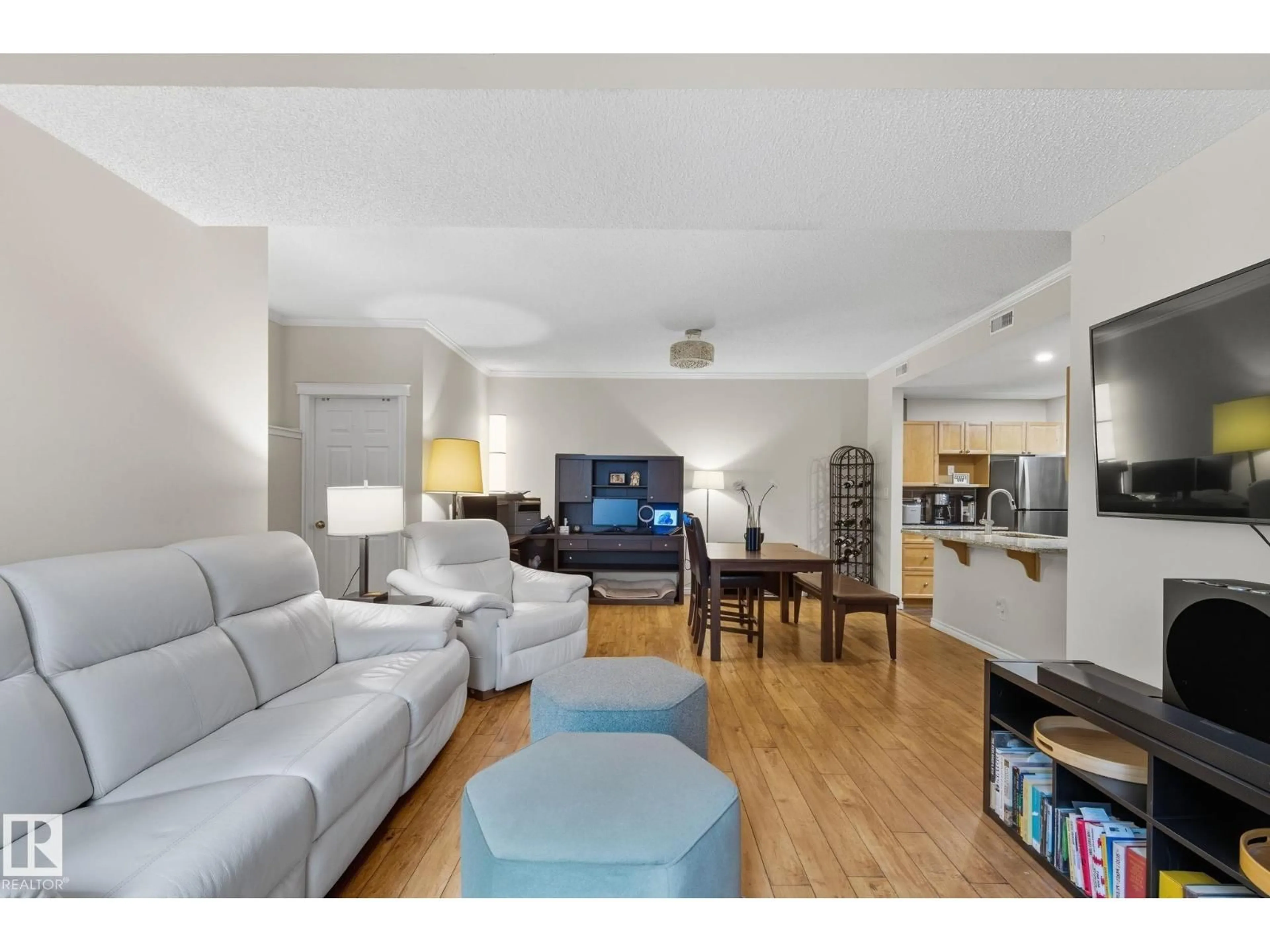 Living room with furniture, unknown for 35C BELLEROSE DR, St. Albert Alberta T8N1C5