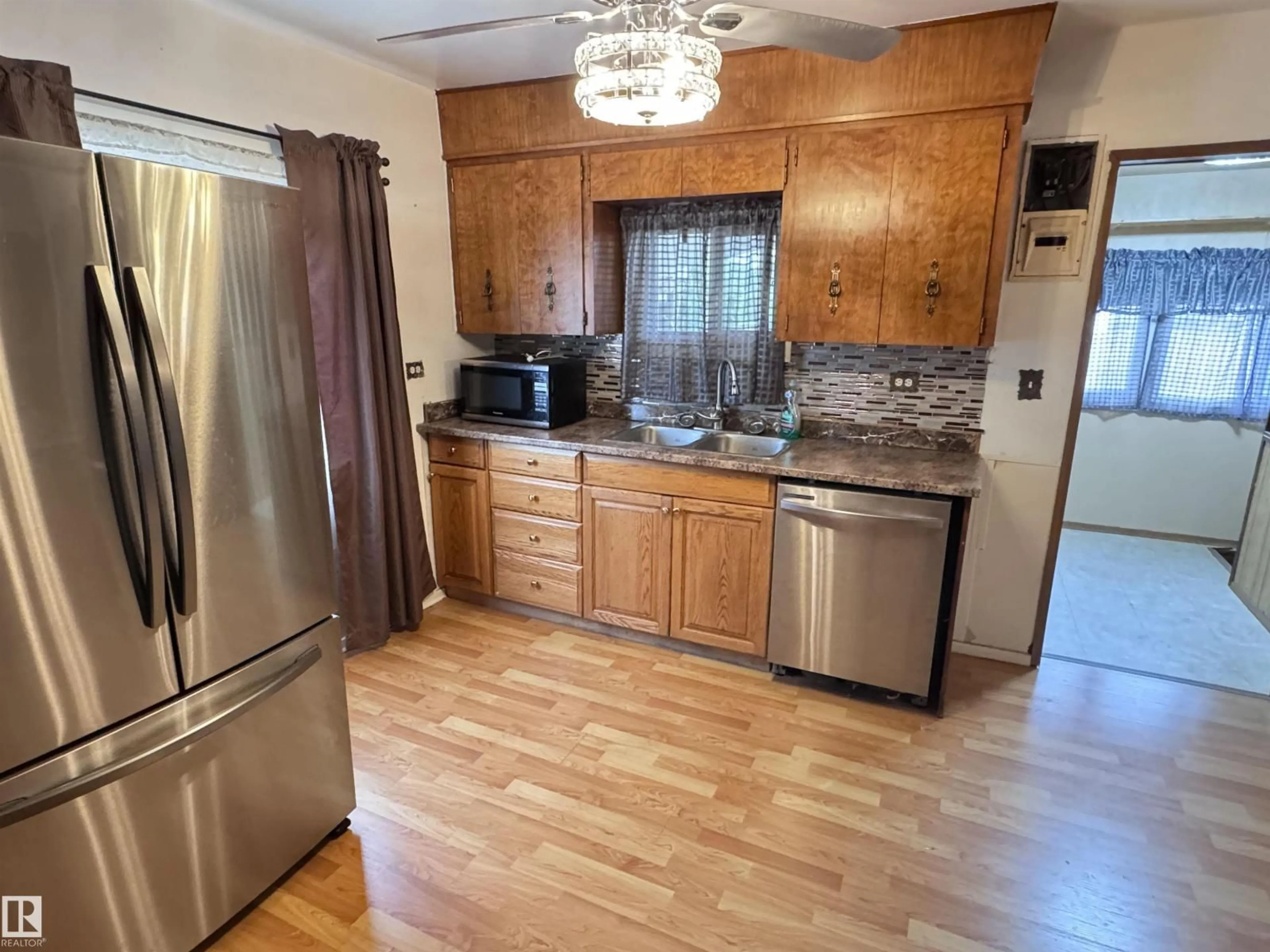 Standard kitchen, wood/laminate floor for 10411 102 ST, Westlock Alberta T7P1K7