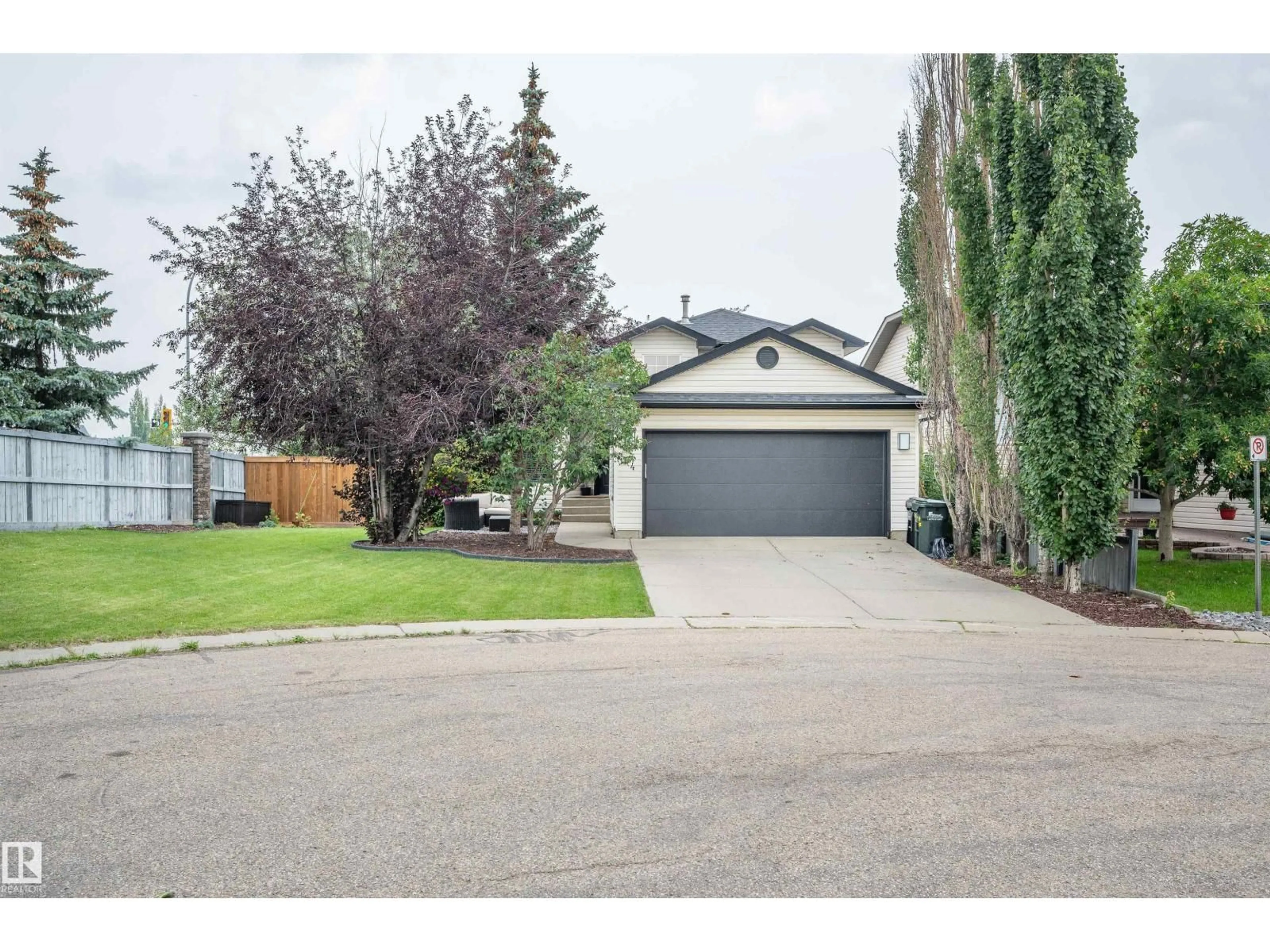 Unknown for 34 FOXBORO CL, Sherwood Park Alberta T8A6C1