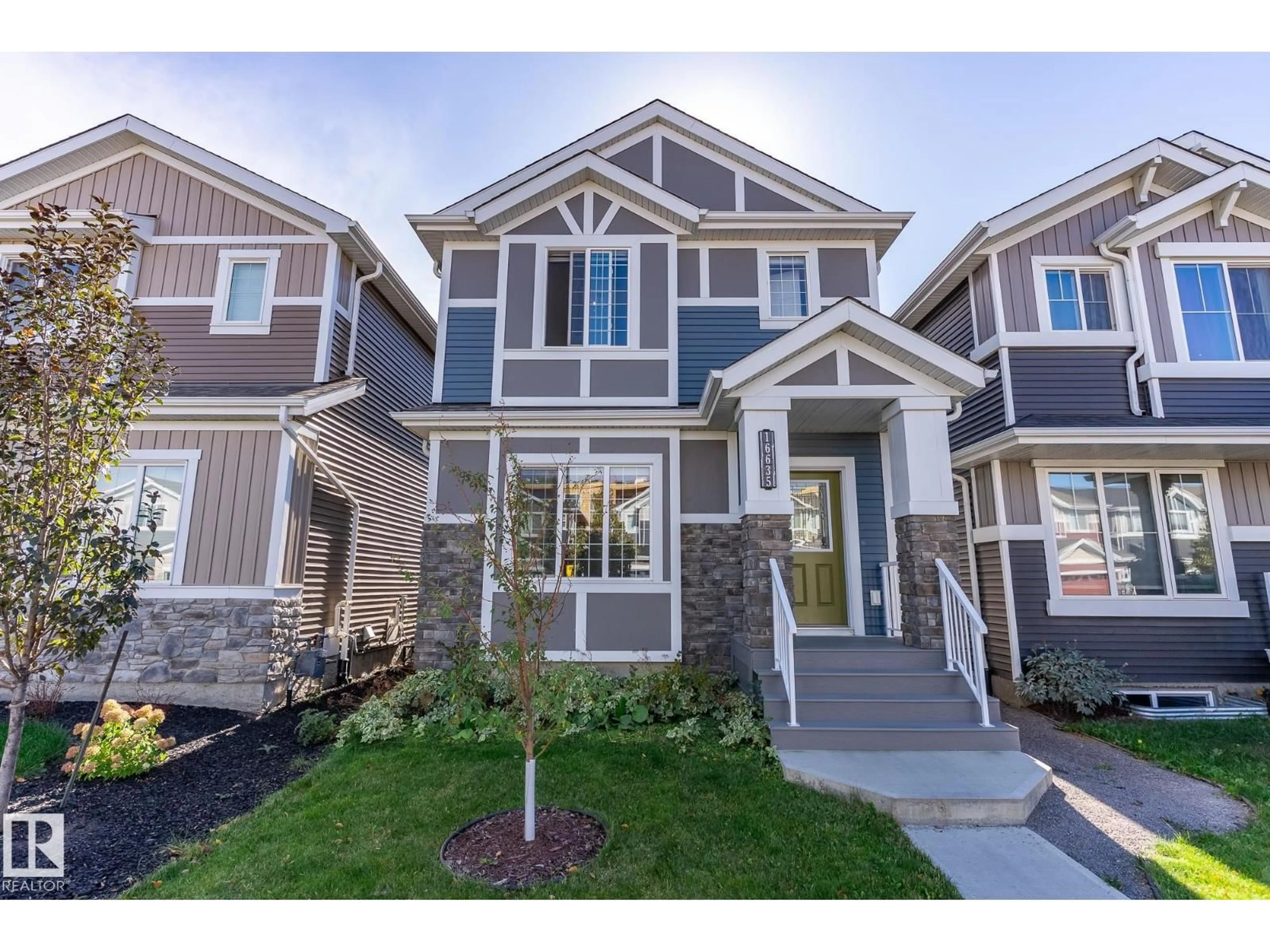 Home with vinyl exterior material, street for 16635 30 AV, Edmonton Alberta T6W4P9