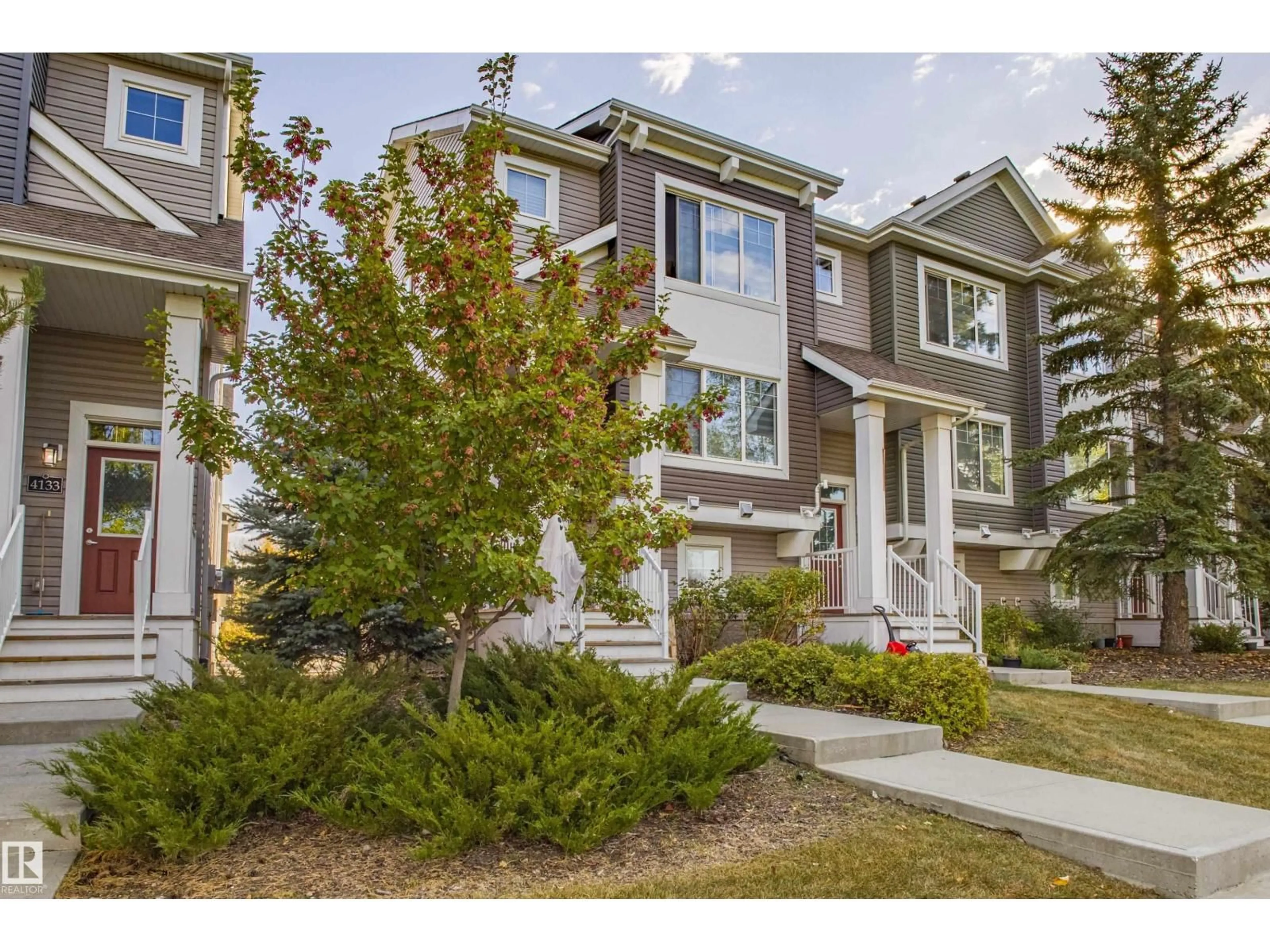 Unknown for 4131 30 ST, Edmonton Alberta T6T2G9