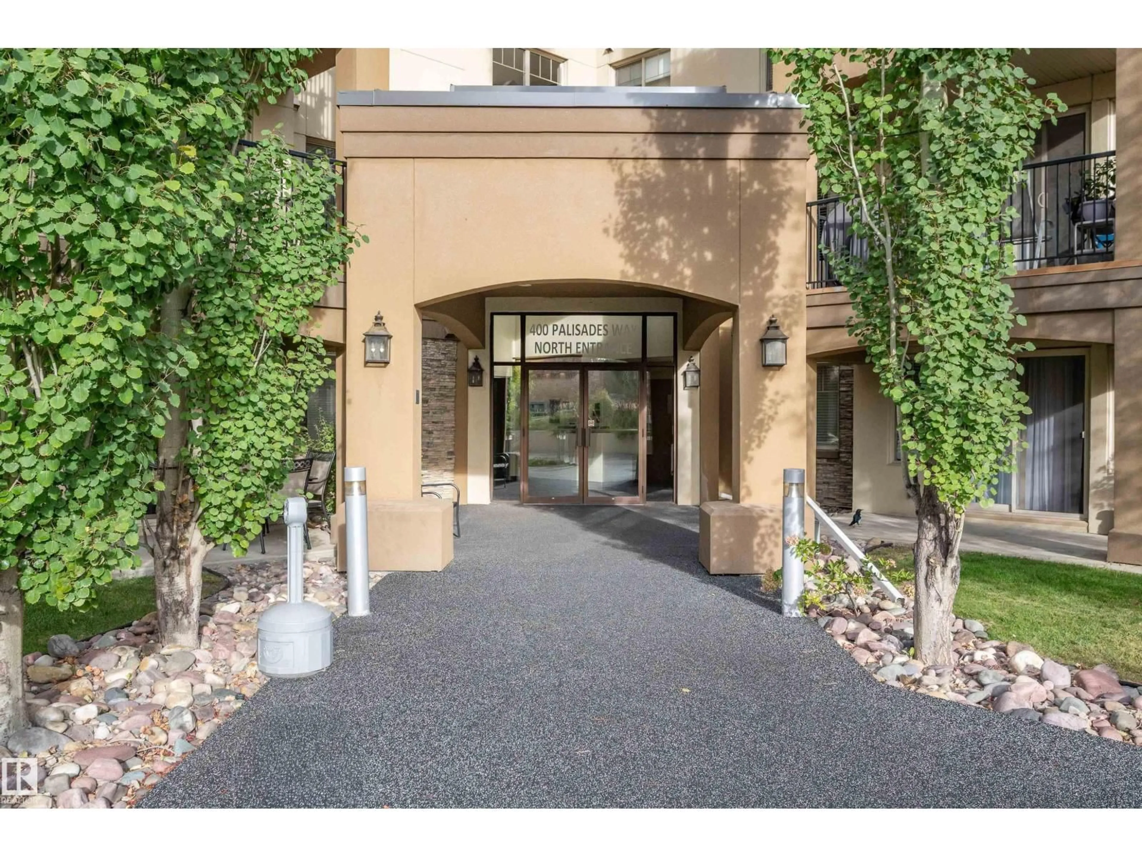 Indoor foyer for #311 - 400 PALISADES WY, Sherwood Park Alberta T8H0H4