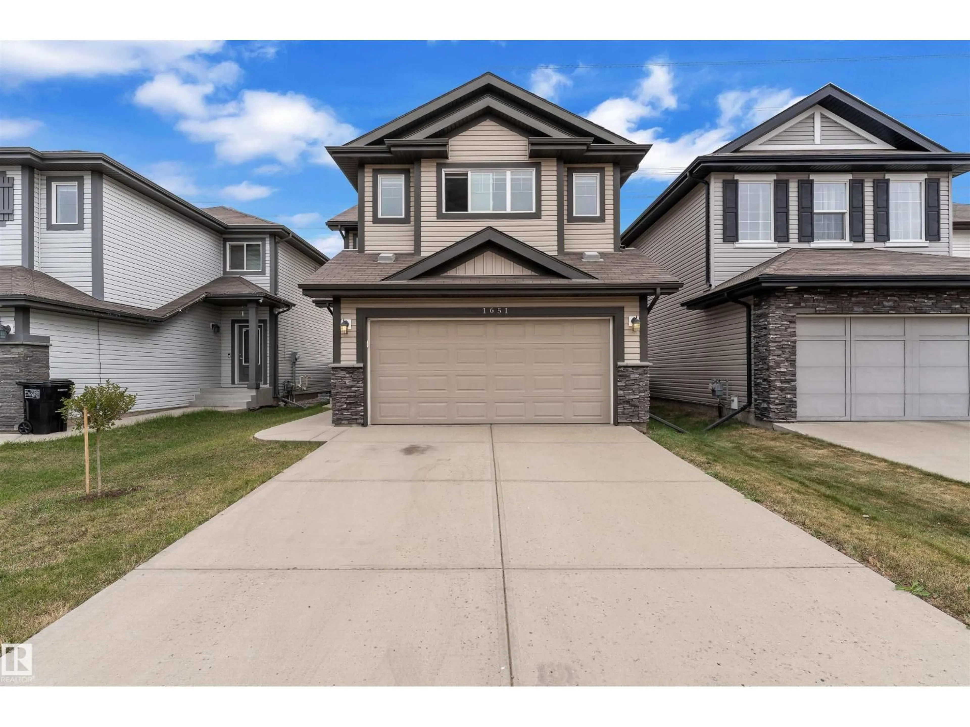 Unknown for NW - 1651 28 ST, Edmonton Alberta T6T0R7