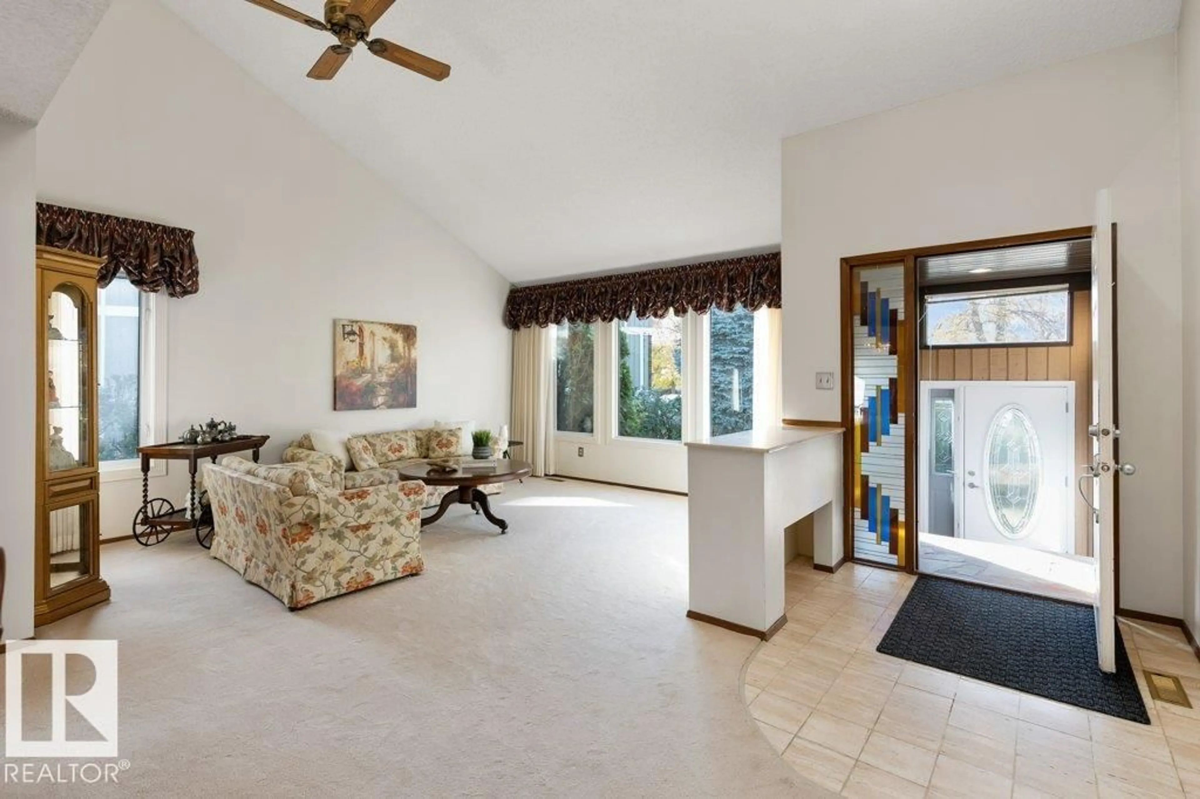 Living room with furniture, ceramic/tile floor for 14 WINDERMERE CR, St. Albert Alberta T8N3S5