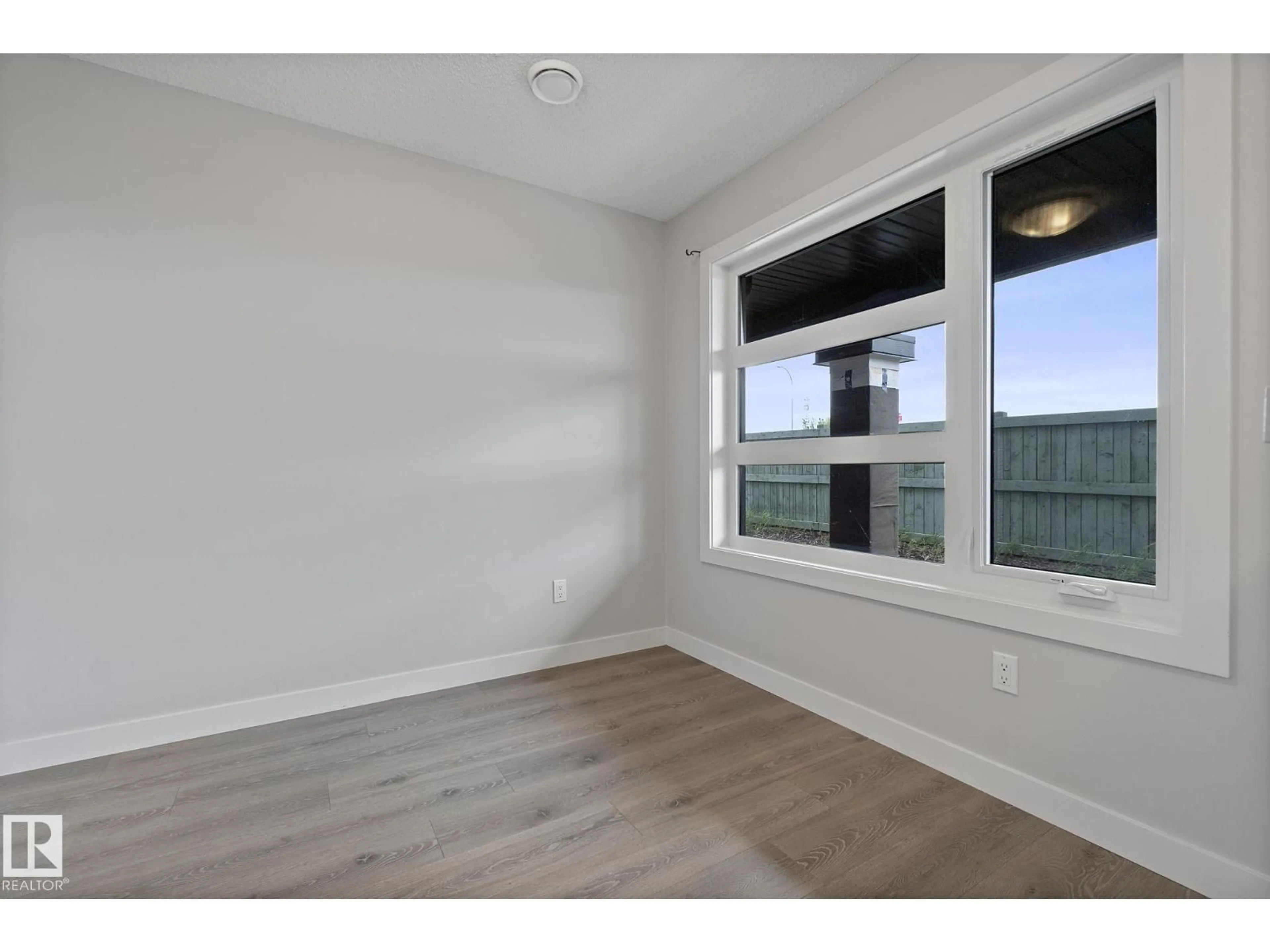 A pic of a room for 53 - 1203 163 ST, Edmonton Alberta T6W3X1