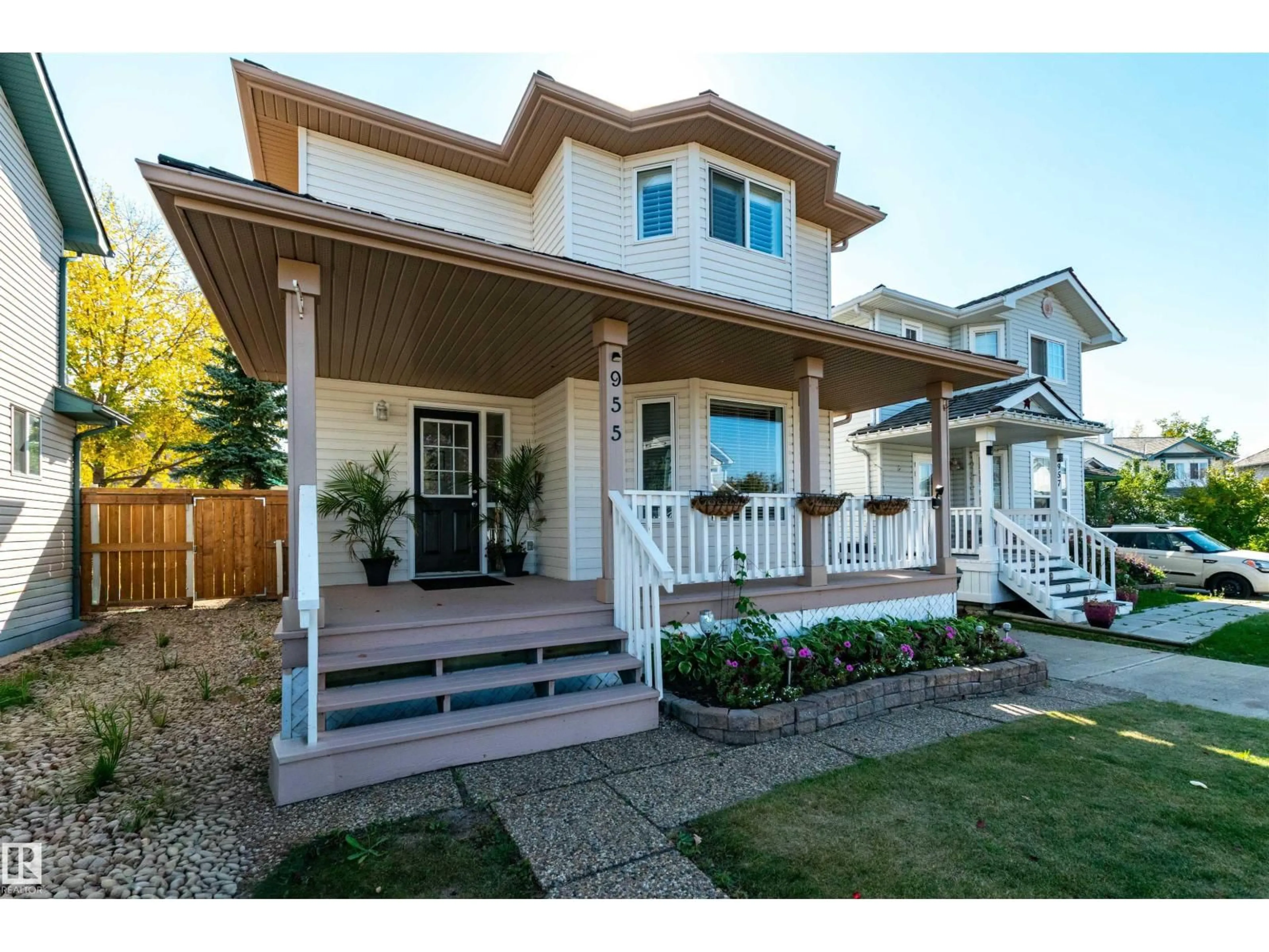 Home with vinyl exterior material, street for 955 NORMANDY LN, Sherwood Park Alberta T8A5X6