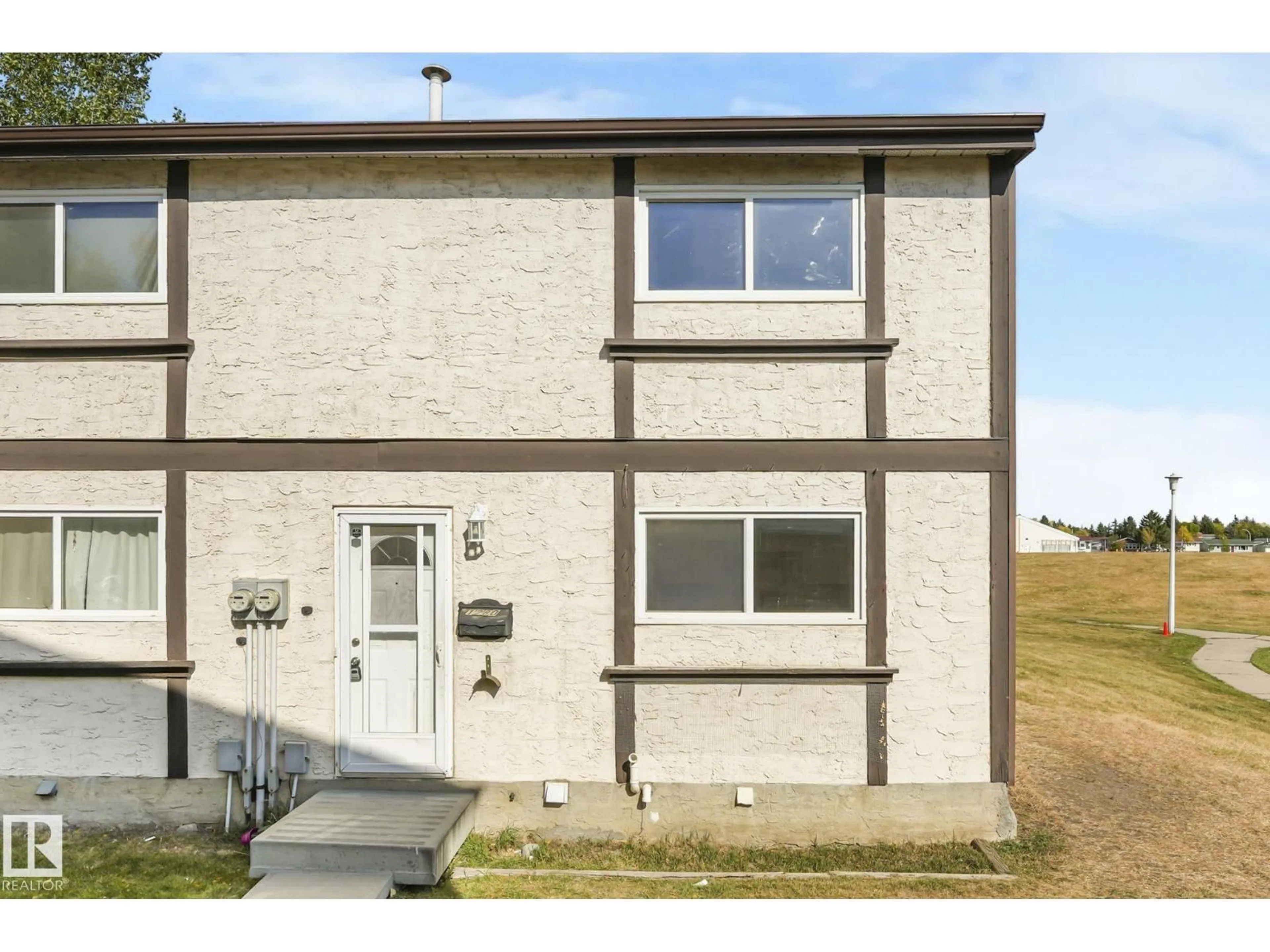 Unknown for 1280 LAKEWOOD RD, Edmonton Alberta T6K3P2