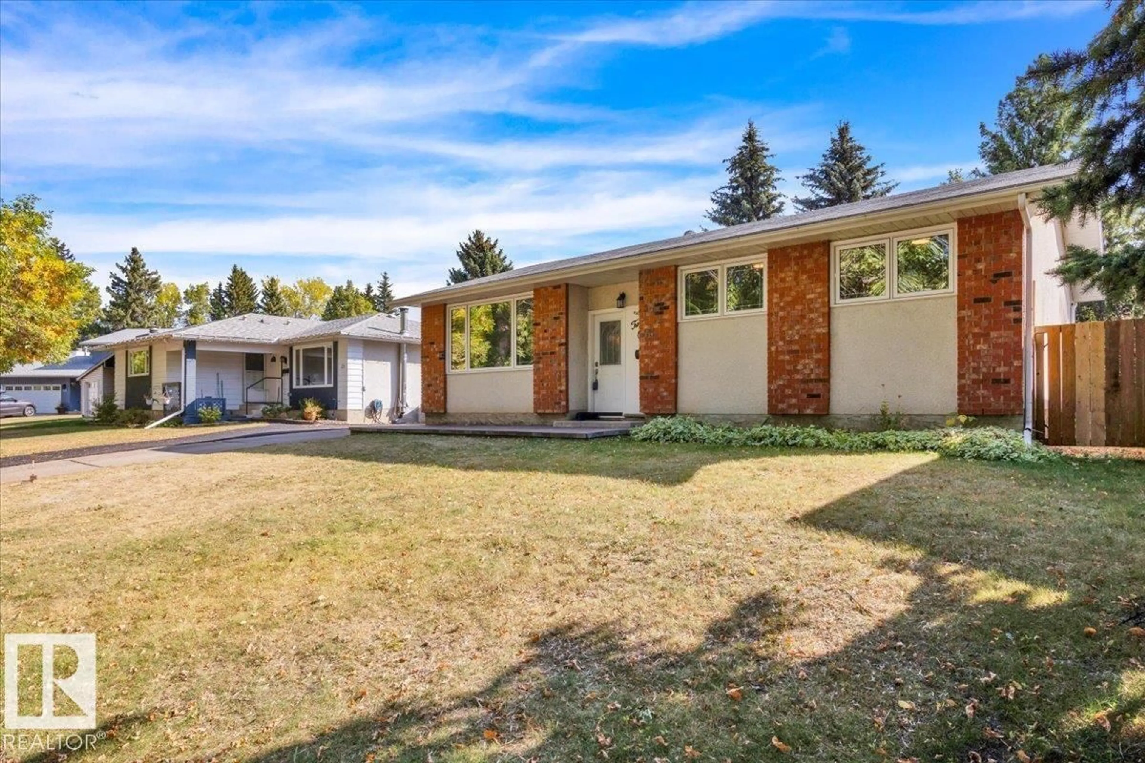 Unknown for 21 FERNWOOD CR, St. Albert Alberta T8N1Y3