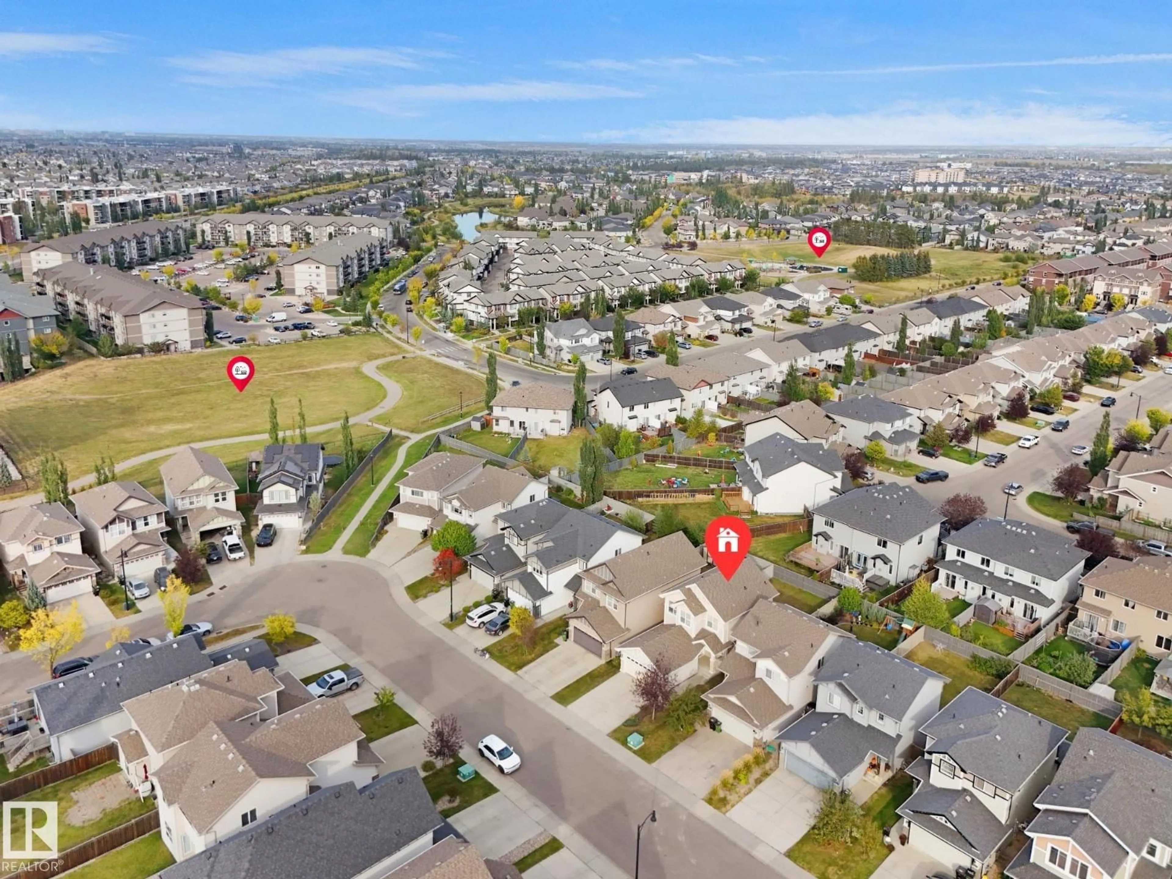 A pic from outside/outdoor area/front of a property/back of a property/a pic from drone, street for 2533 COLE CR, Edmonton Alberta T6W2A3