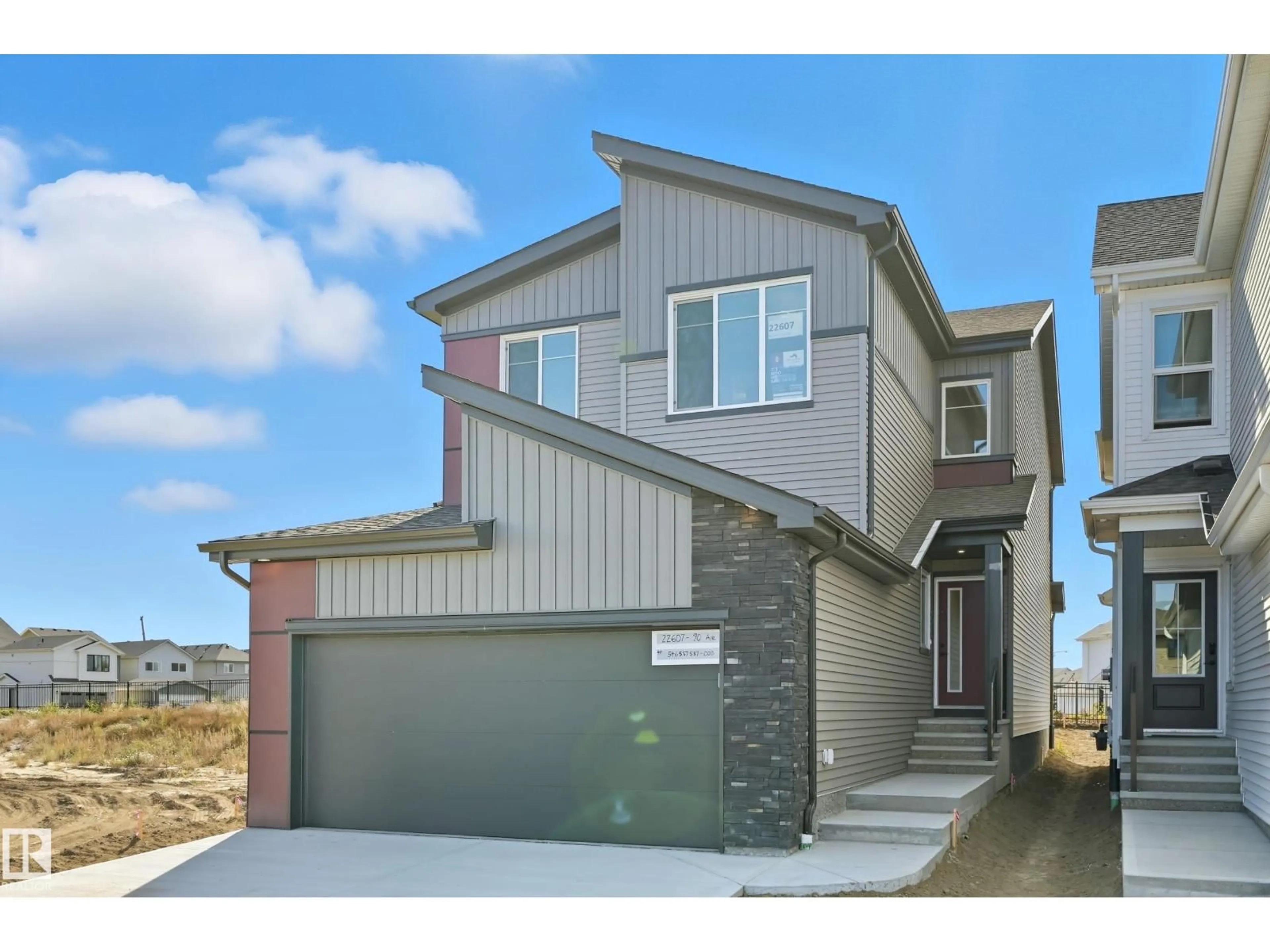 Unknown for 22607 90 AV, Edmonton Alberta T5T7X1