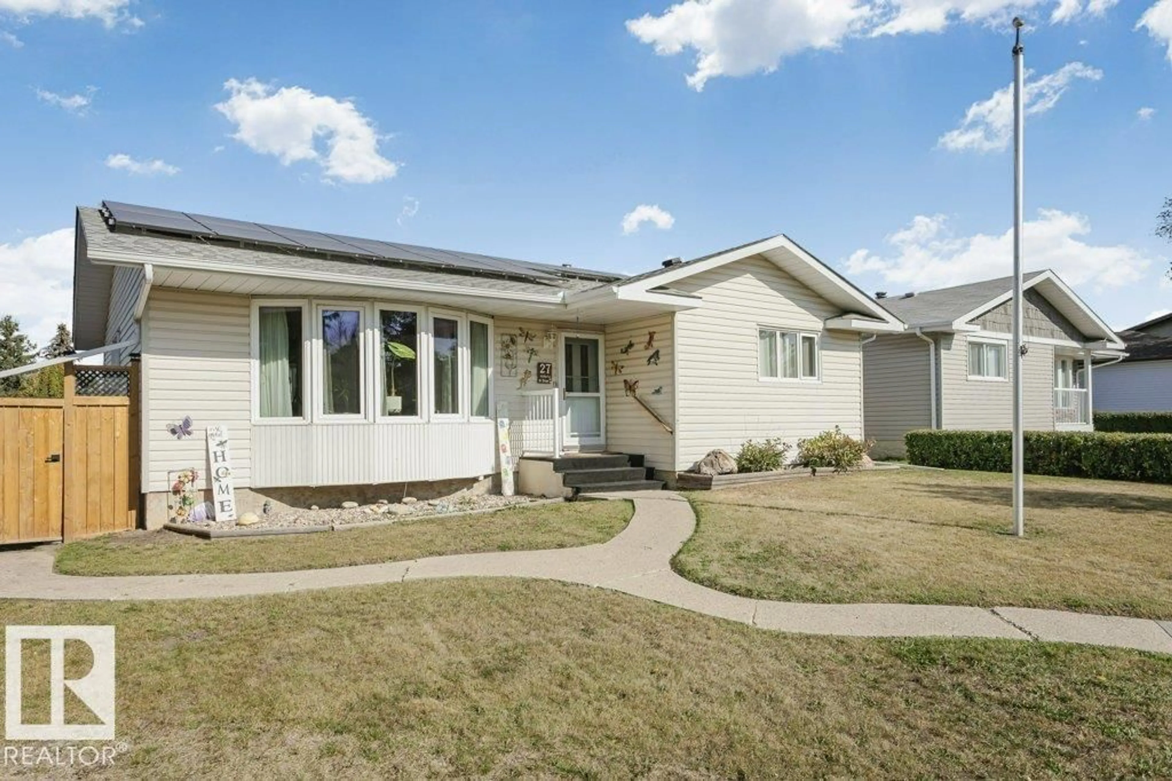 Home with vinyl exterior material, street for 27 MILLGROVE DR, Spruce Grove Alberta T7X2M7