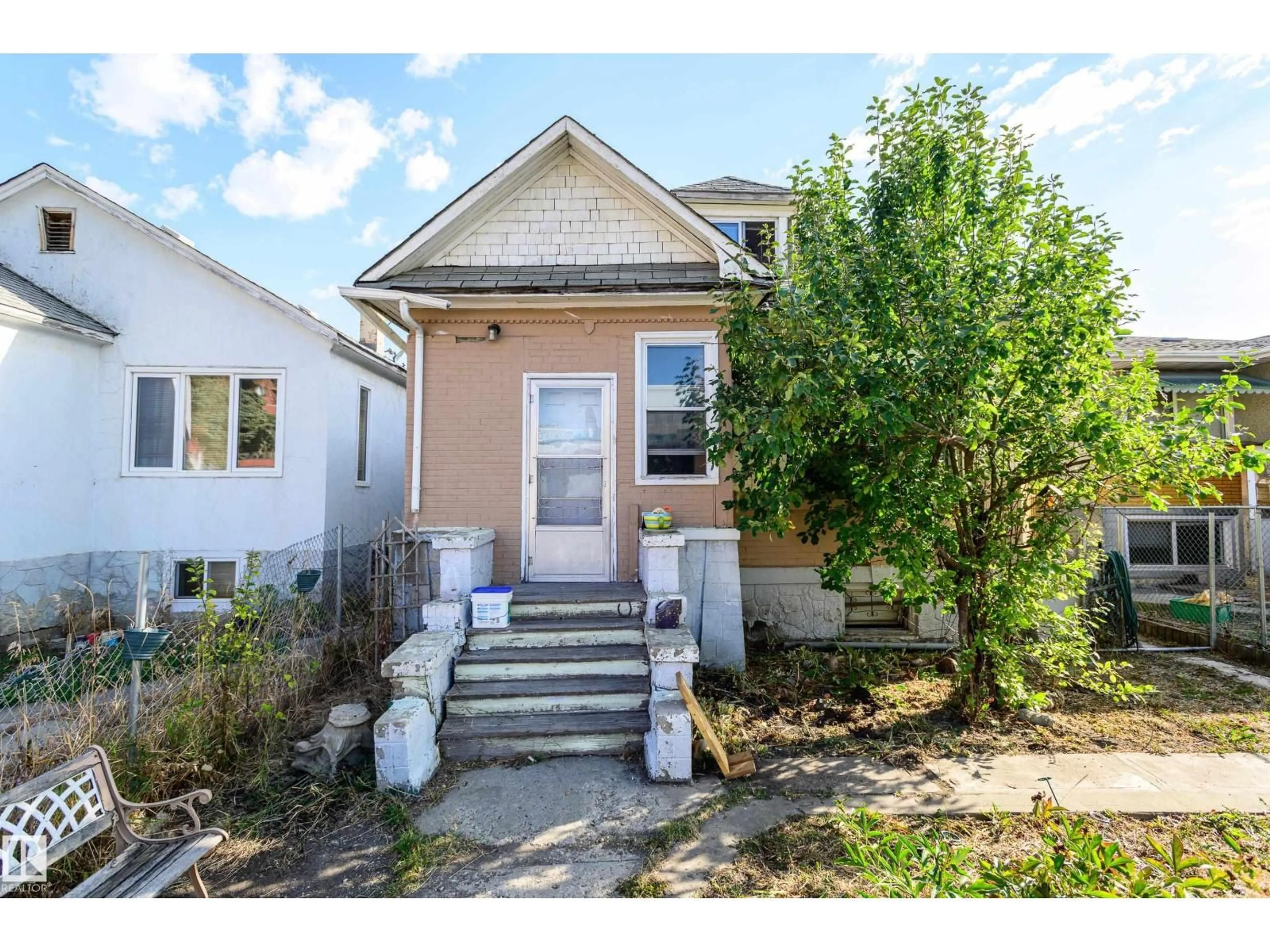 Unknown for NW - 10947 98 ST, Edmonton Alberta T5H2P7