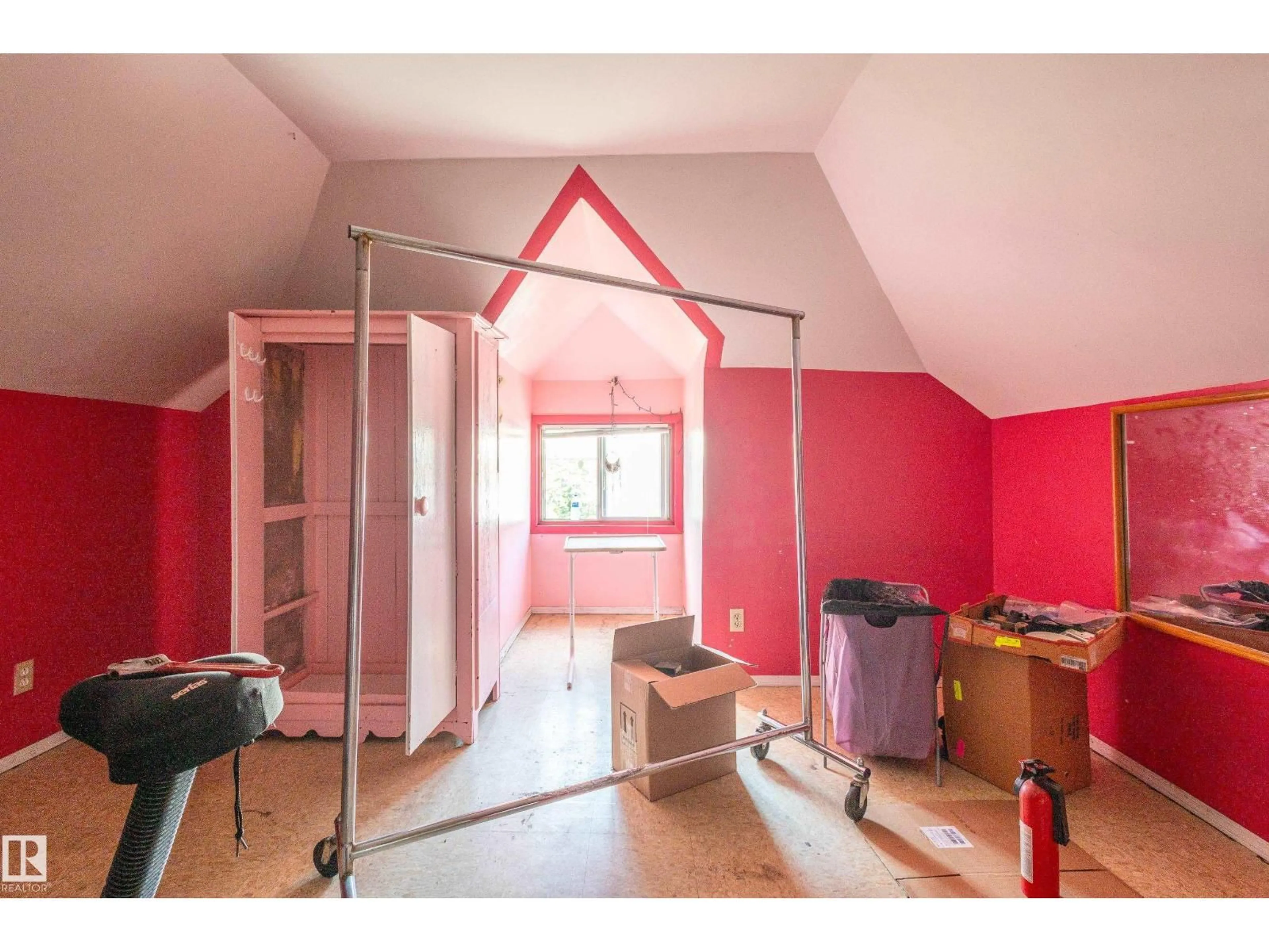 A pic of a room for NW - 10947 98 ST, Edmonton Alberta T5H2P7
