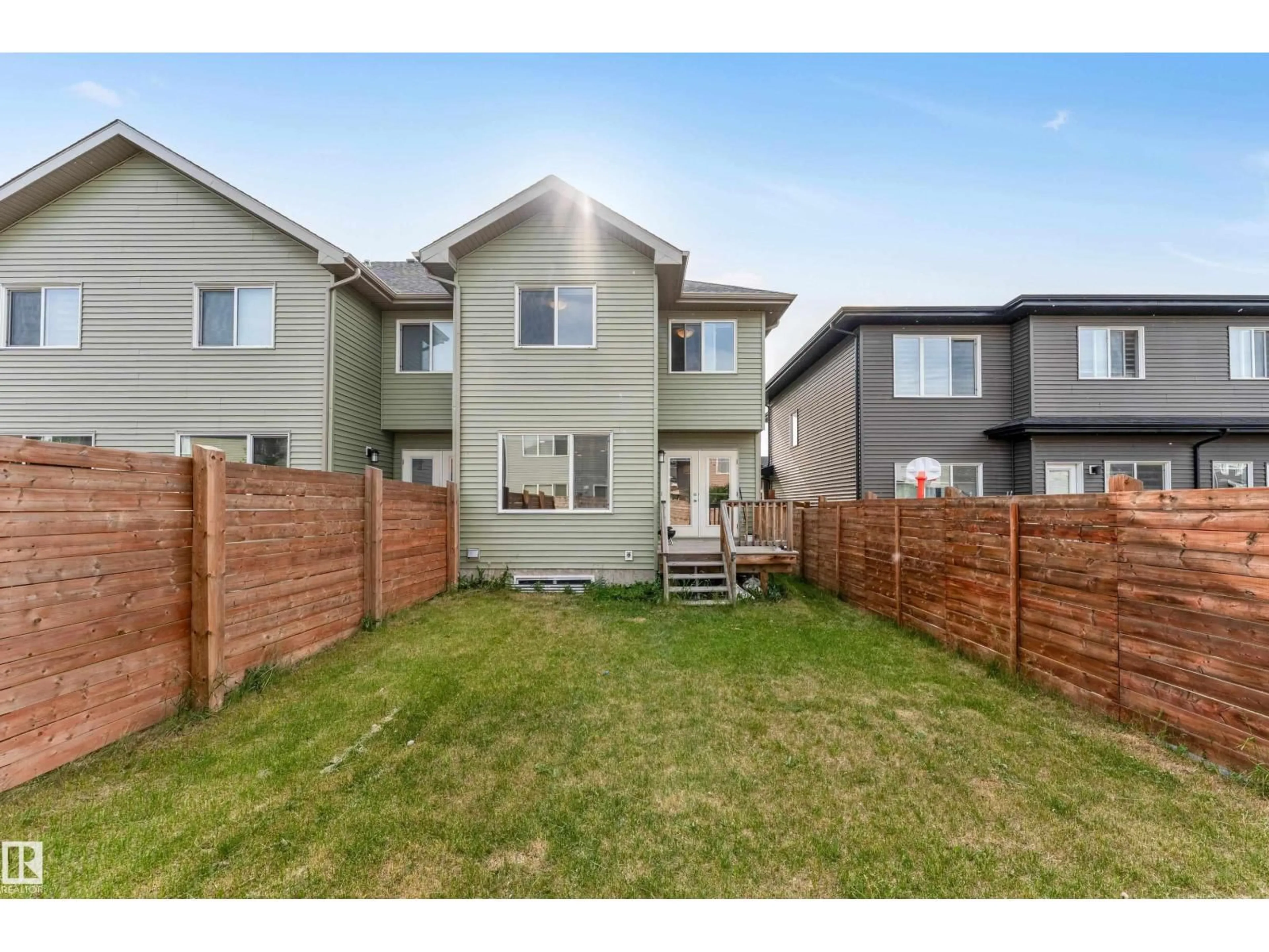 Unknown for 707 40 ST, Edmonton Alberta T6X2G4