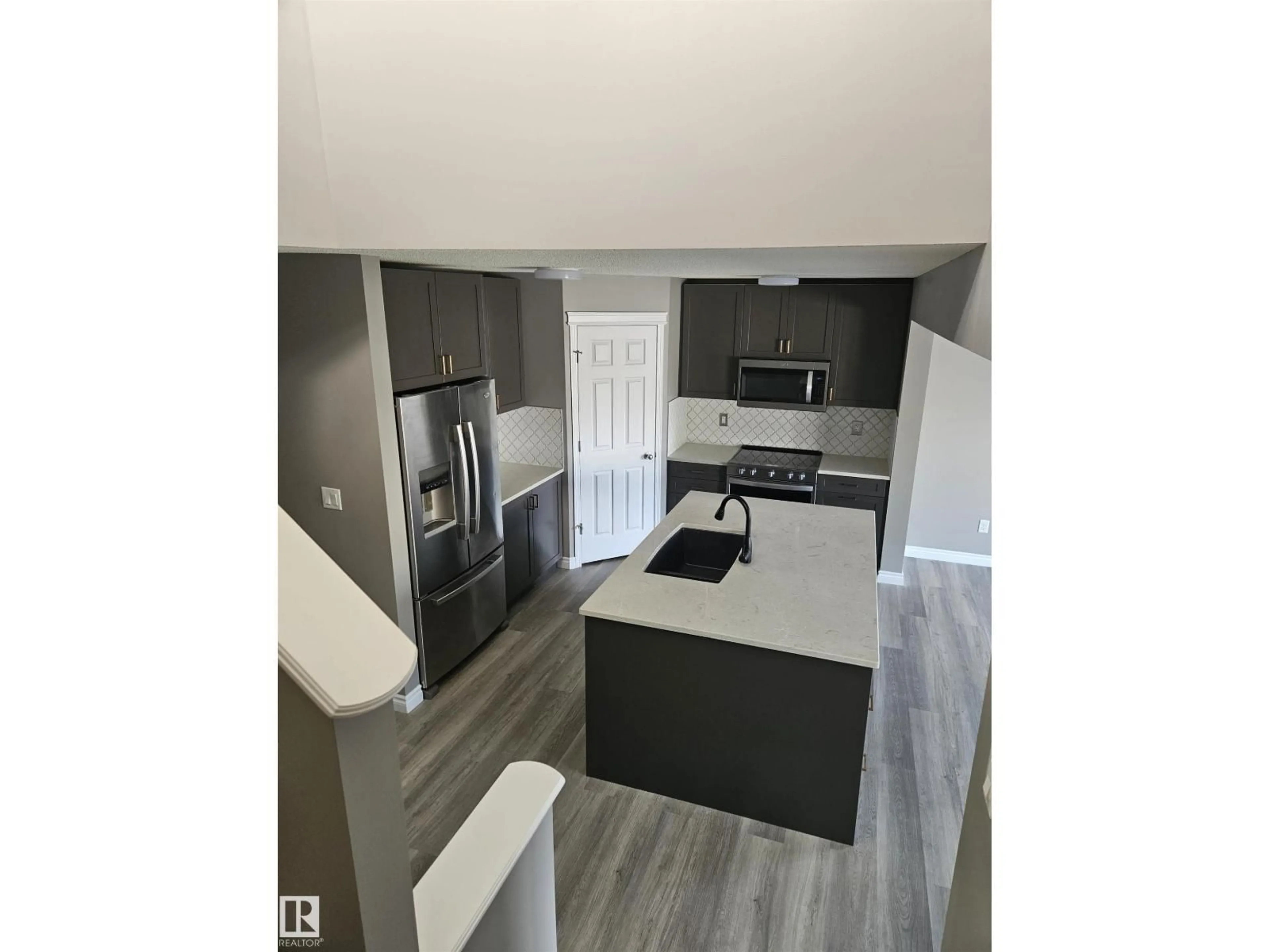 Open concept kitchen, unknown for 34 CALVERT WD, Fort Saskatchewan Alberta T8L0C3