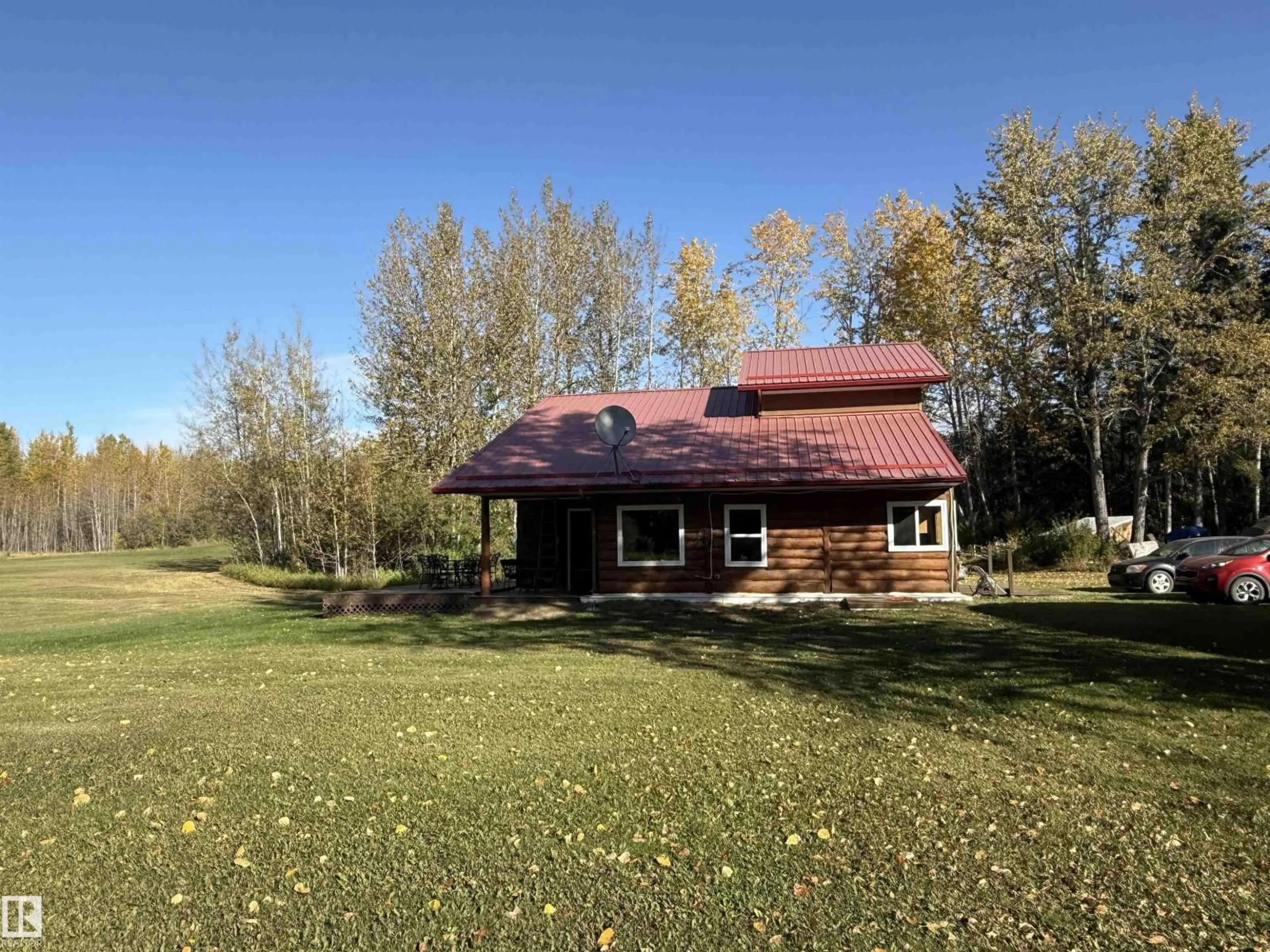 A pic from outside/outdoor area/front of a property/back of a property/a pic from drone, unknown for 63218 RANGE ROAD 254, Rural Westlock County Alberta T0G0S0