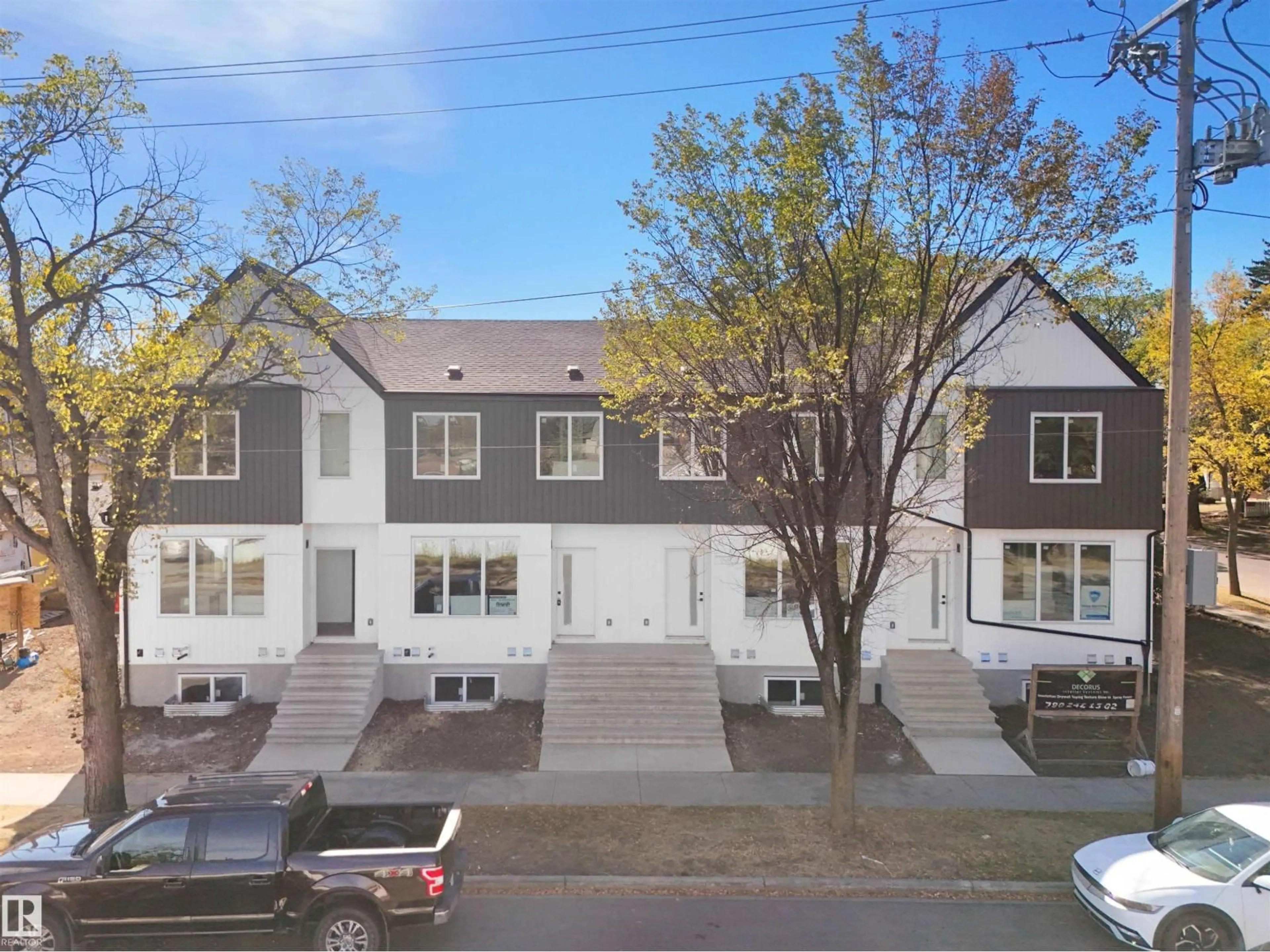 A pic from outside/outdoor area/front of a property/back of a property/a pic from drone, street for 10121 122 AV, Edmonton Alberta T5G2C3