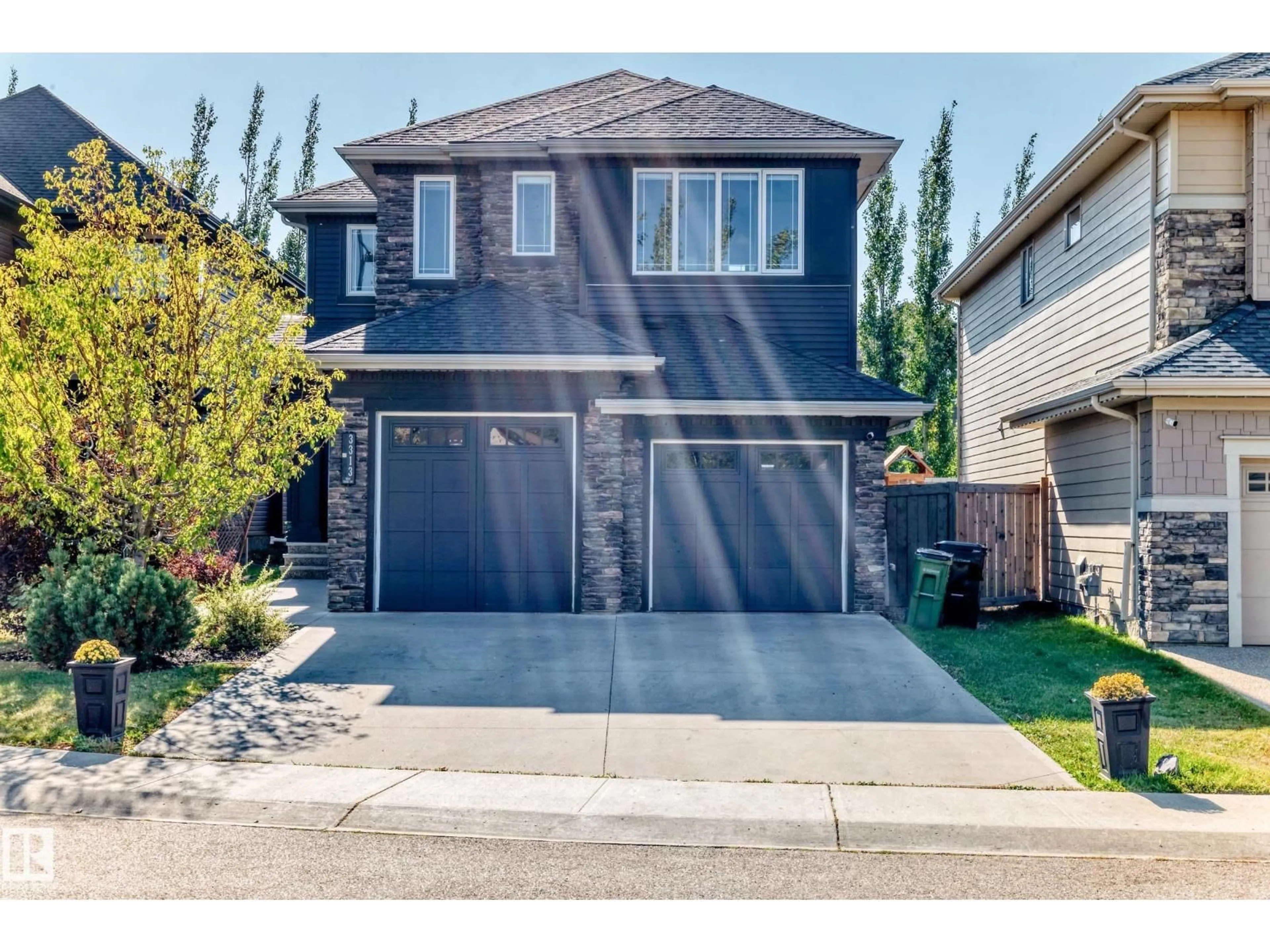 Home with vinyl exterior material, street for SW - 3313 KIDD CL, Edmonton Alberta T6W2P7
