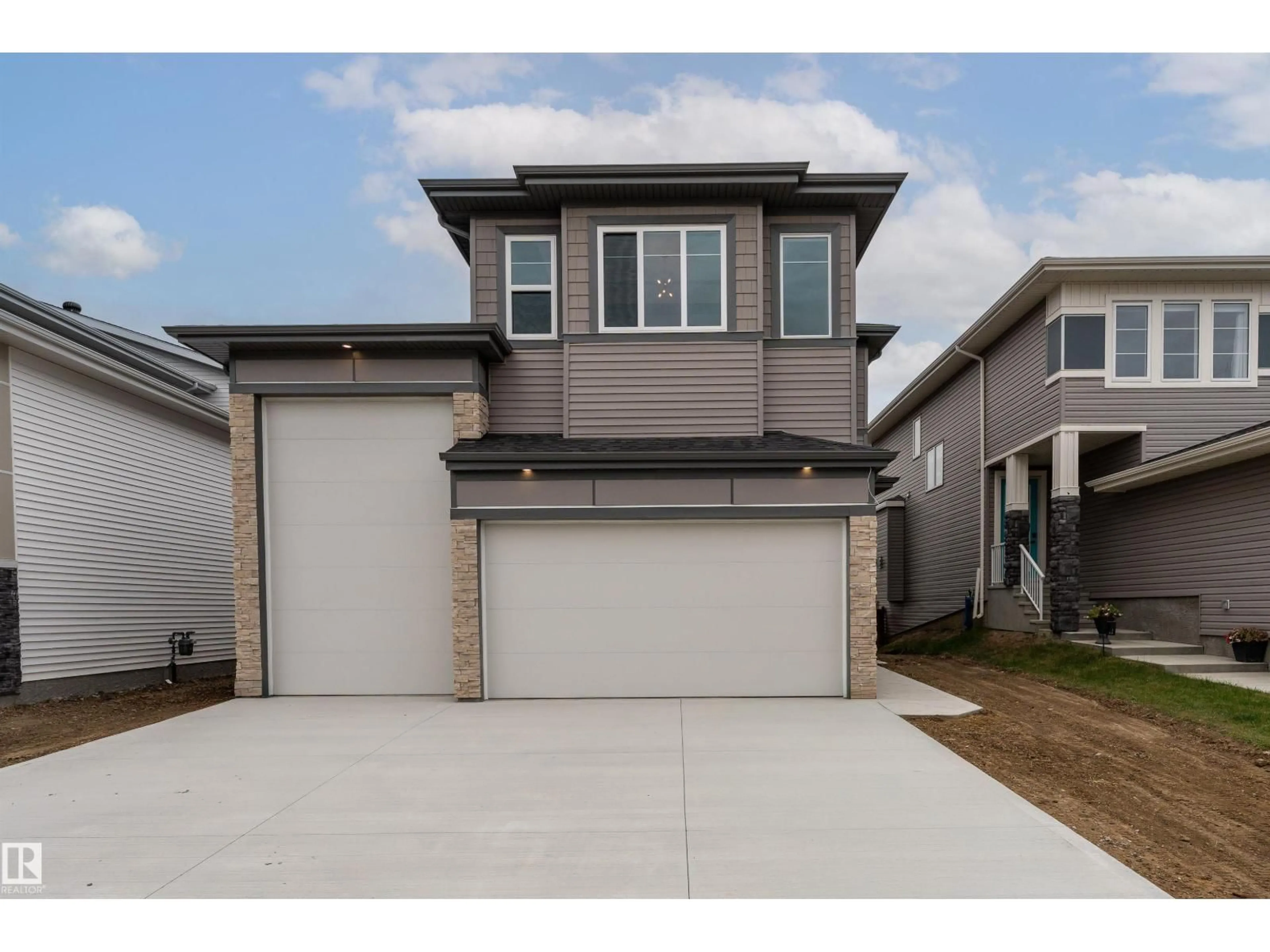 Home with vinyl exterior material, street for 43 MAPLE, Gibbons Alberta T0A1N0